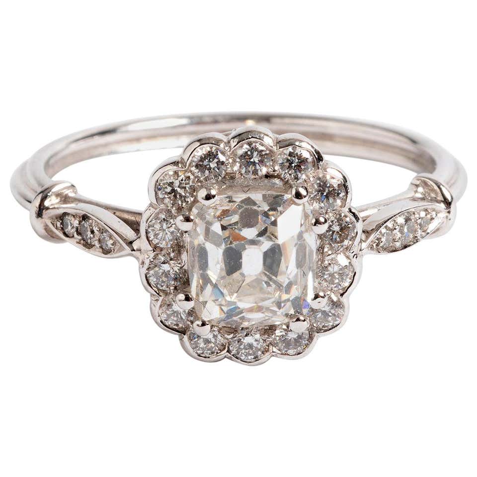 Cluster Round Ring Platinum - 190 For Sale on 1stDibs