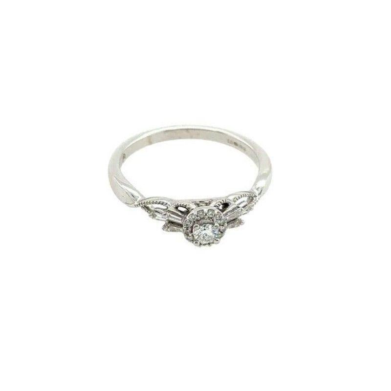 Diamond Cluster Ring Set with 0.25ct Natural Round Diamonds in 18ct White Gold For Sale