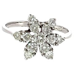 Anillo de diamantes en racimo de 0,40 ct en oro blanco de 18 ct