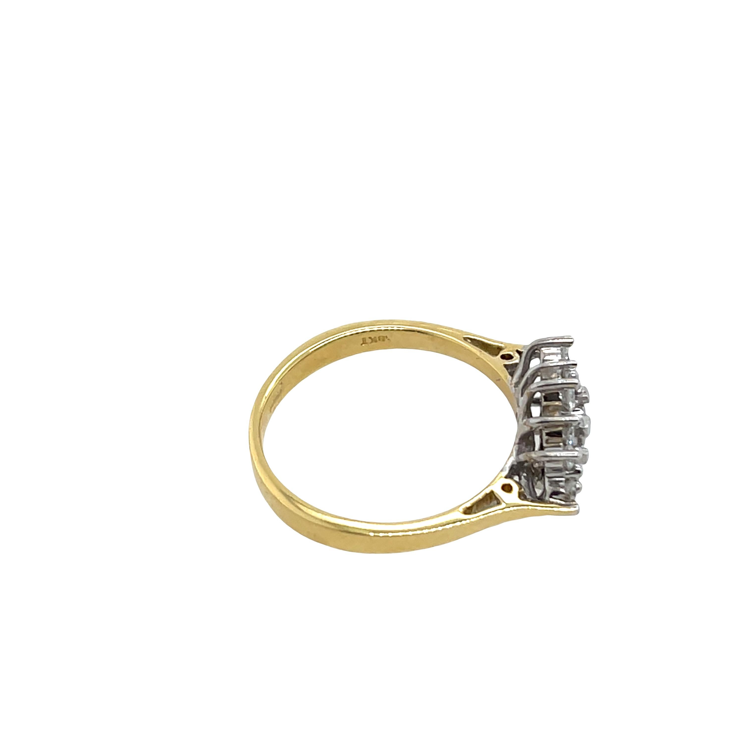 Diamant-Cluster-Ring mit 0,50ct in 18ct Gelb- und Weißgold im Zustand „Hervorragend“ im Angebot in London, GB