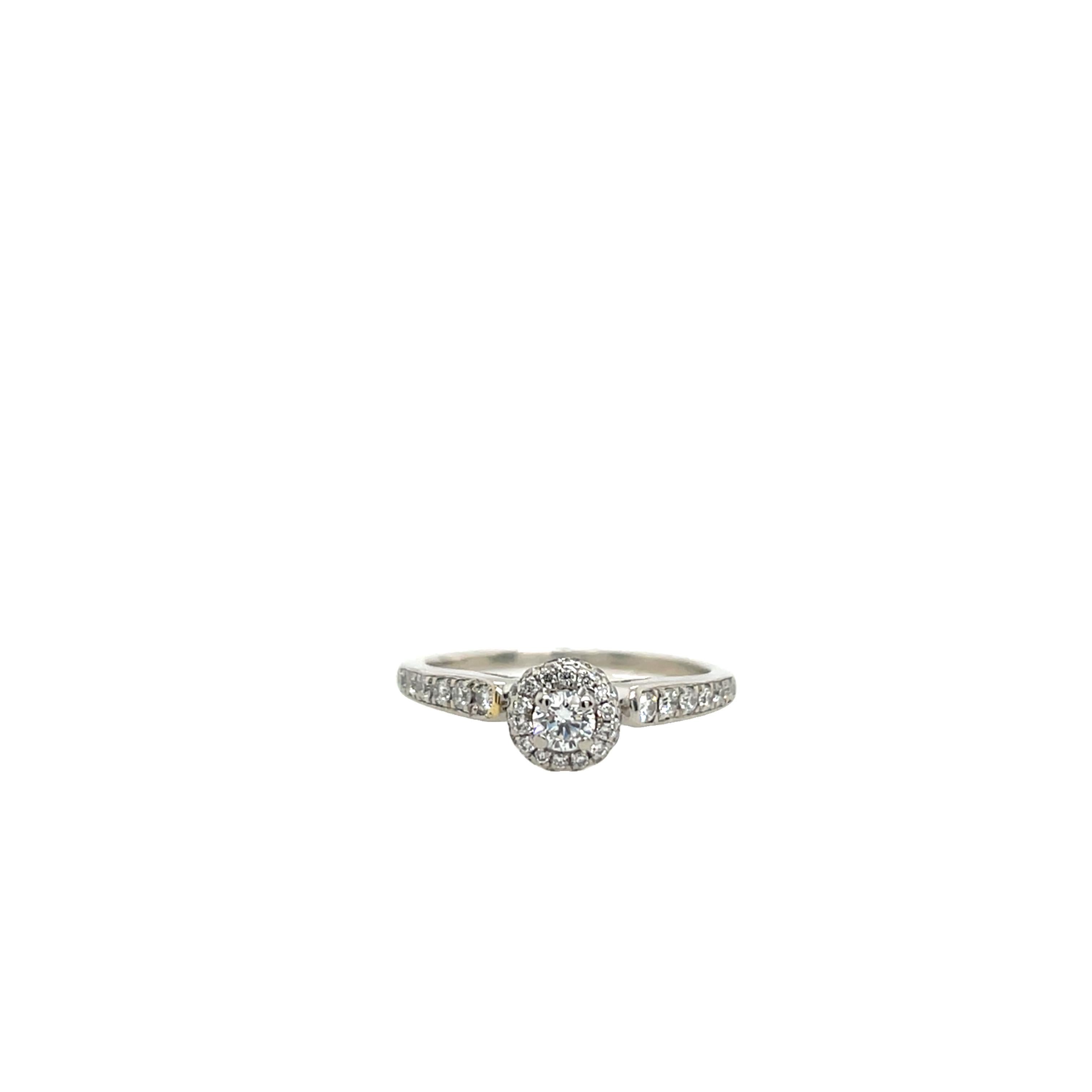 Diamant-Cluster-Ring aus Platin mit 0.50 Karat natürlichen Diamanten