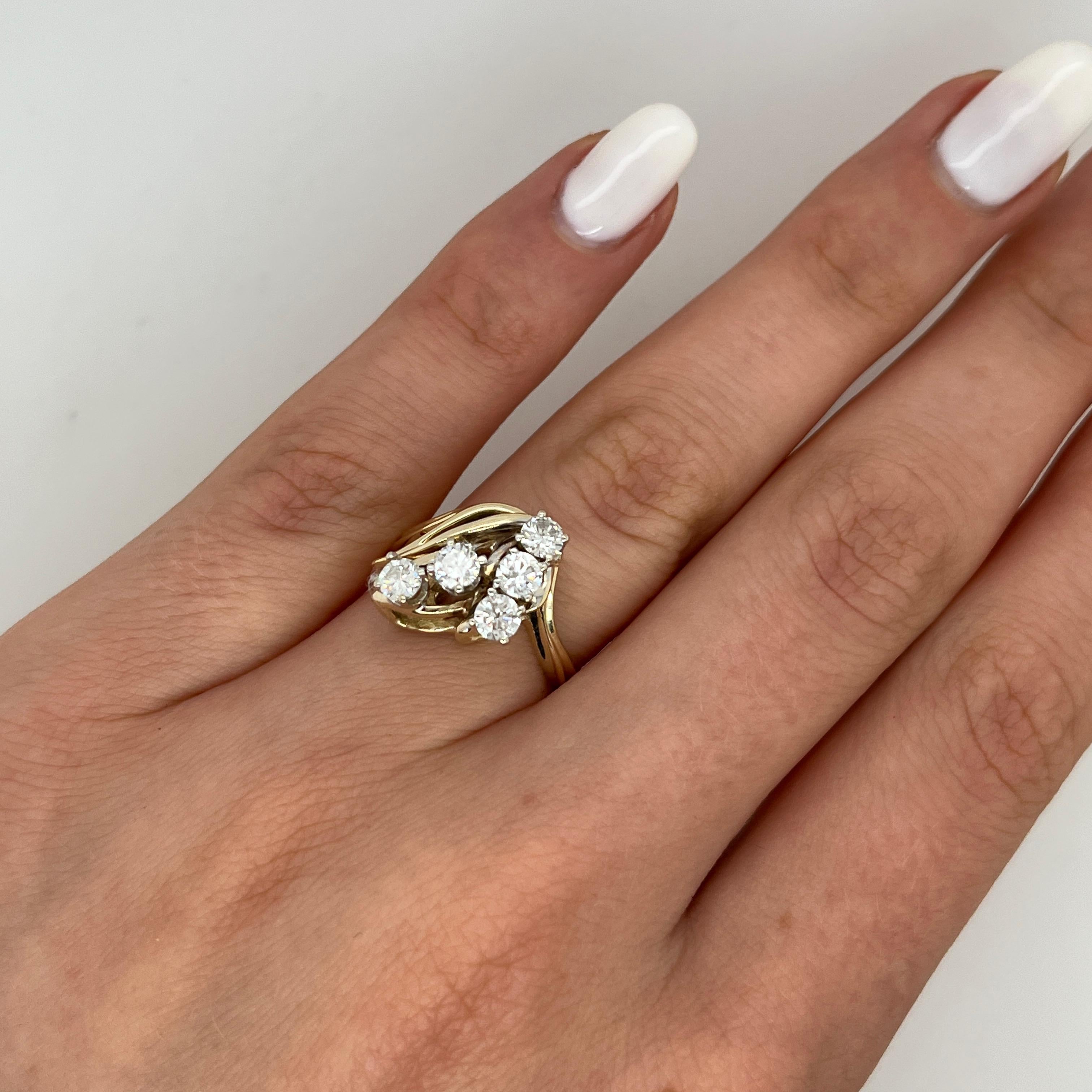 Diamant-Cluster-Ring mit 0,60ct in 14ct Gelb- und Weißgold im Zustand „Hervorragend“ im Angebot in London, GB