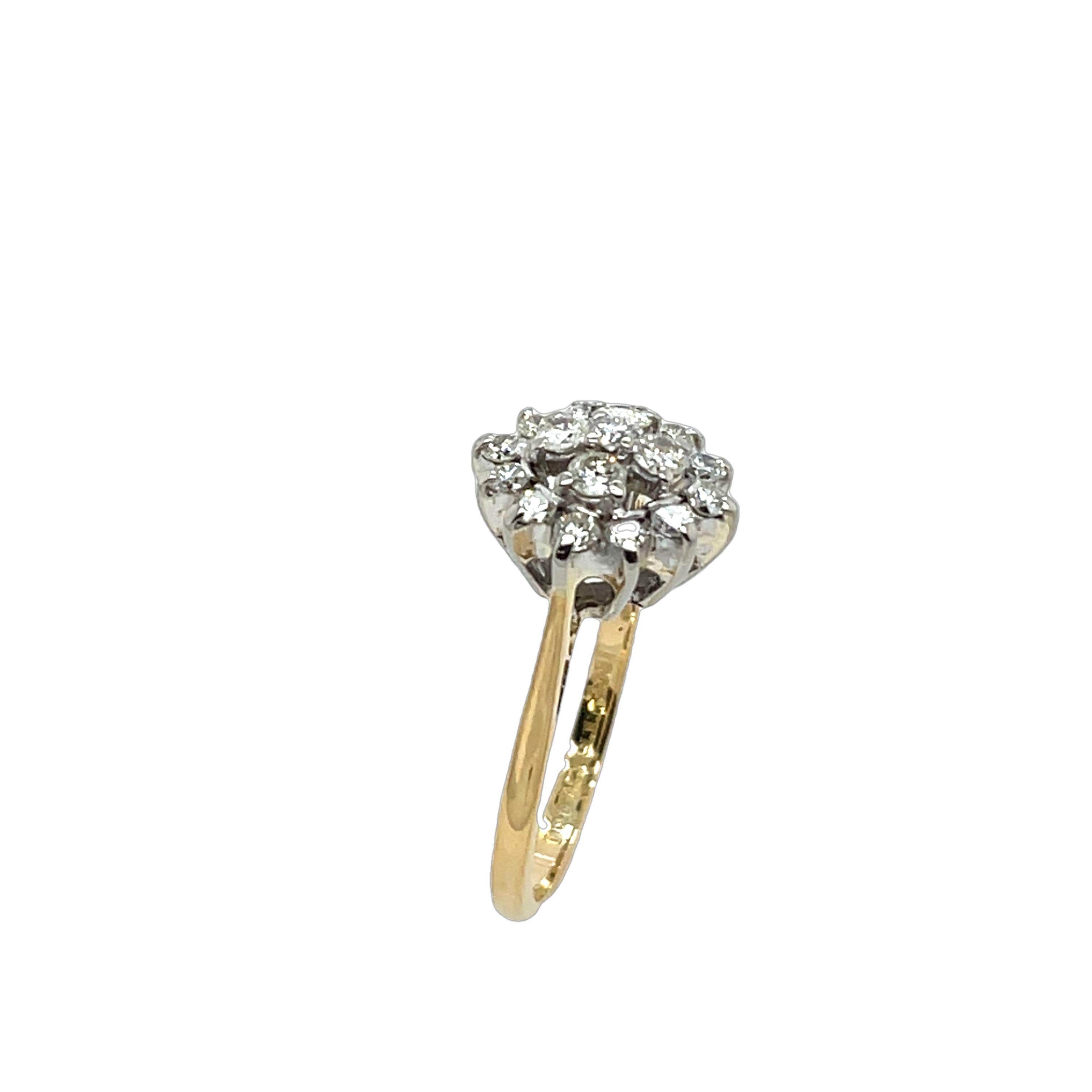 Round Cut Diamond Cluster Ring Set with 0.65ct In 18ct Yellow & White Gold For Sale