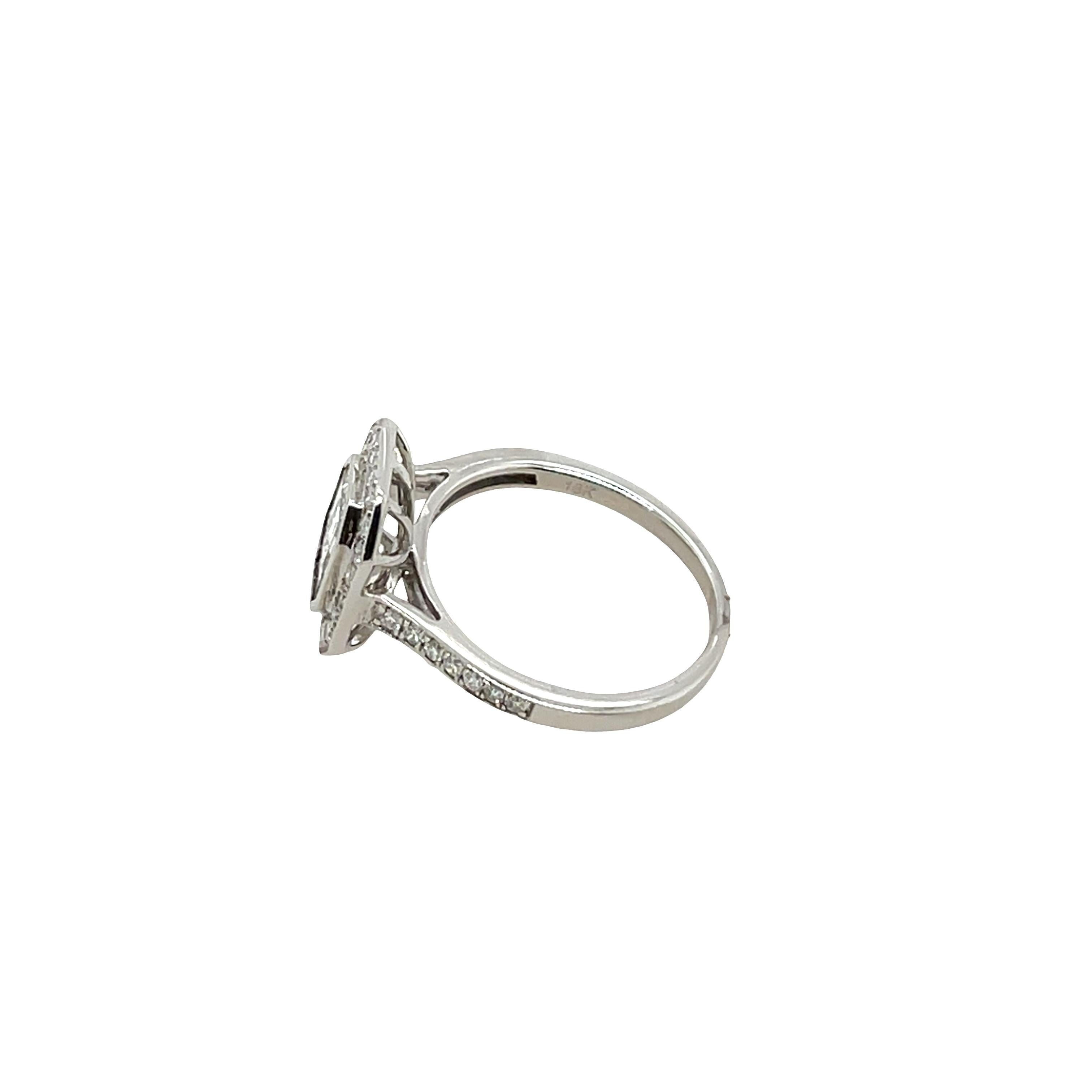 Bague en or blanc 18 ct avec 1,0 ct de diamant en grappe en vente 6