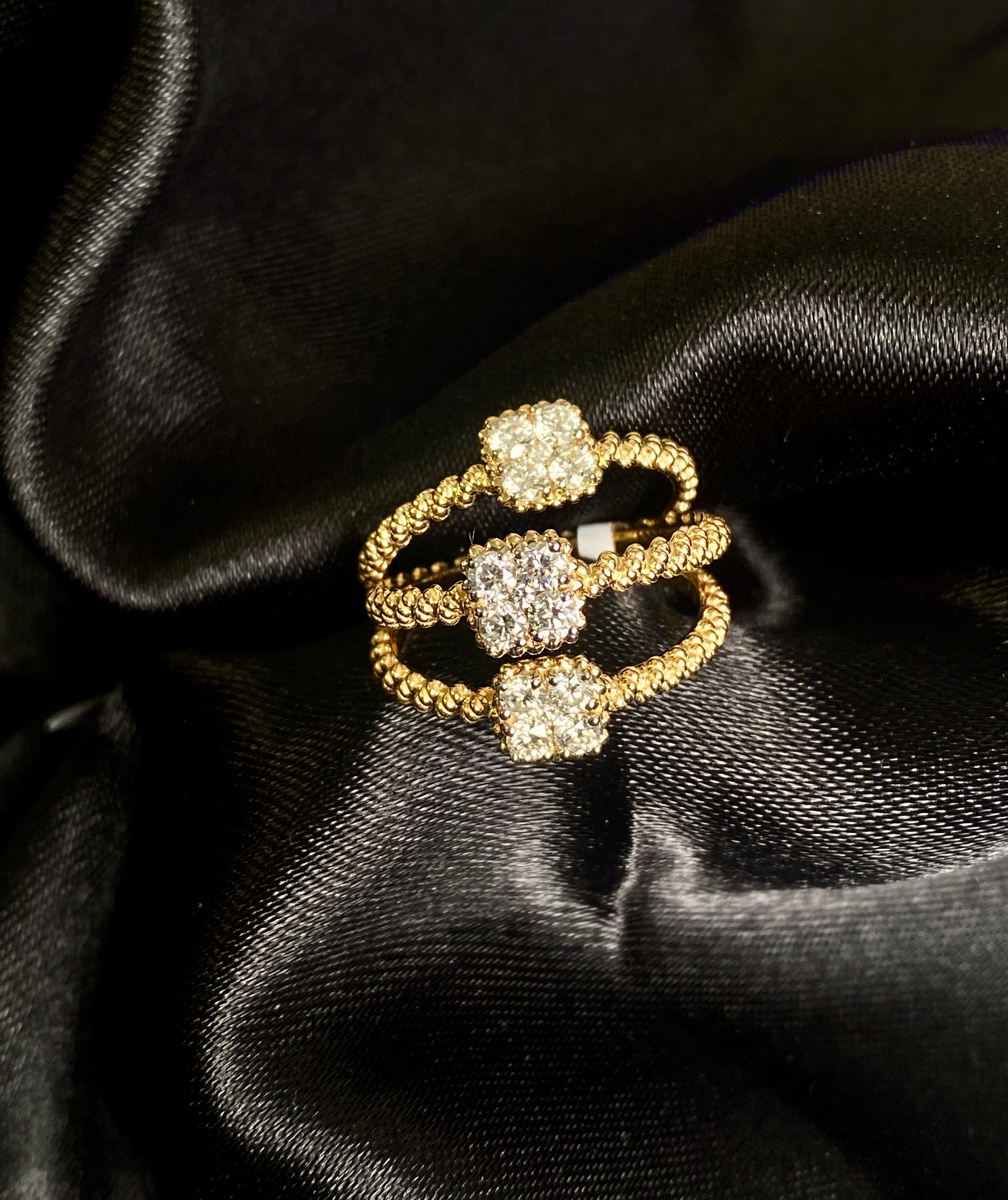 Diamant-Cluster-Ring, Solitär-Ring aus massivem Gold, natürlicher Diamant 14k Gold (Moderne) im Angebot