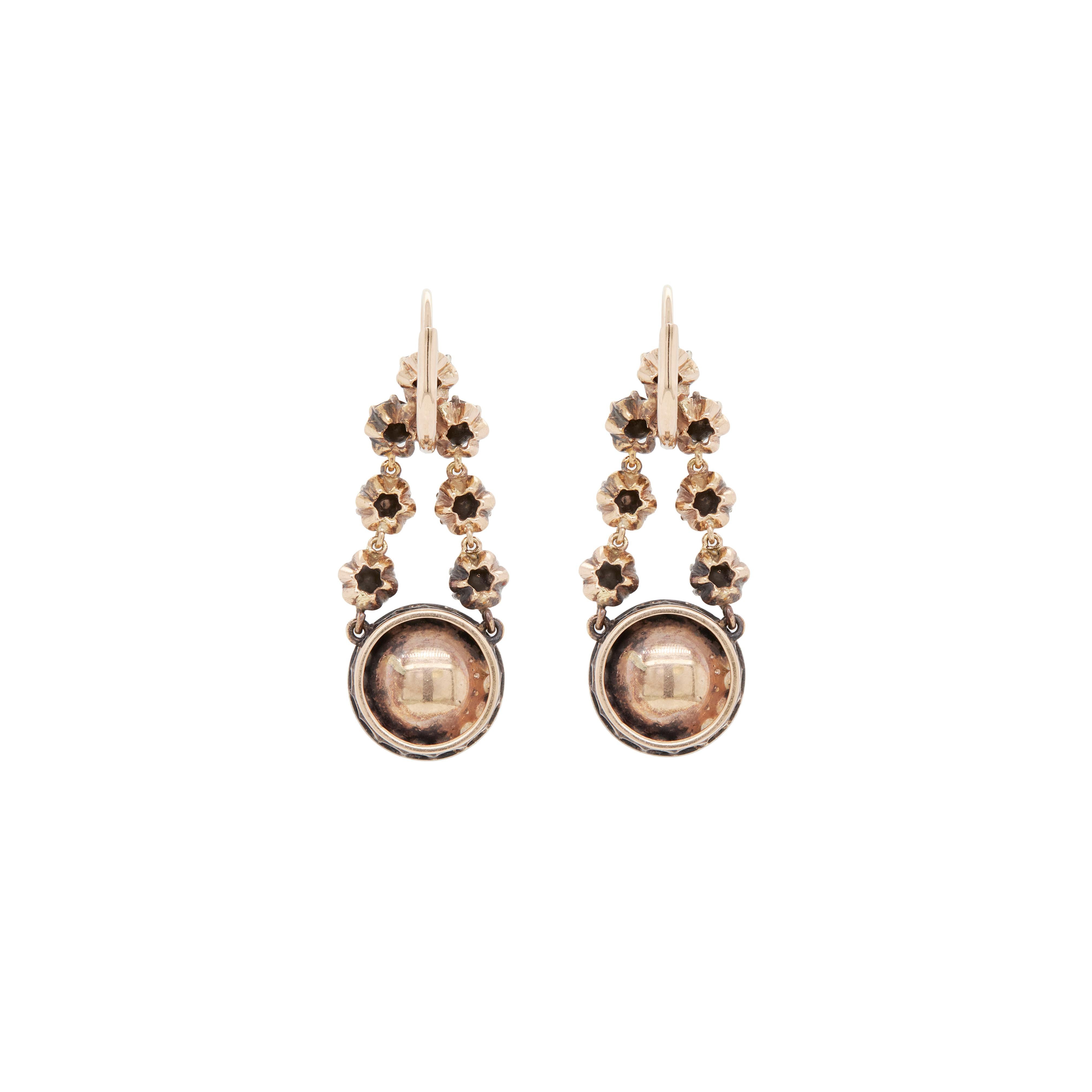 Pendientes de gota estilo victoriano con racimo de diamantes de plata sobre oro de 14 quilates en Excelente estado para la venta en London, GB