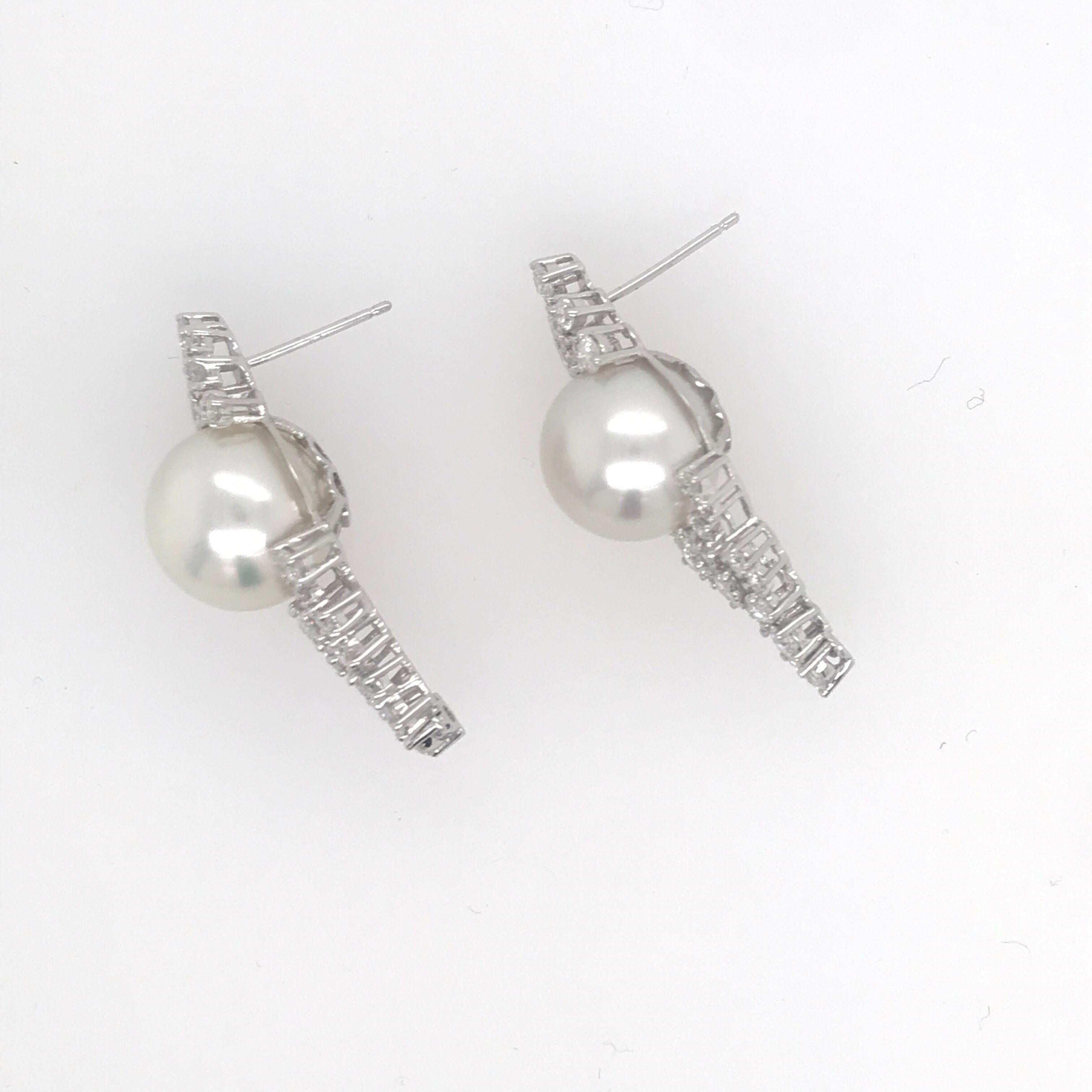 Diamond Cluster South Sea Pearl Drop Earrings 2.56 Carat 18 Karat White Gold In New Condition For Sale In New York, NY