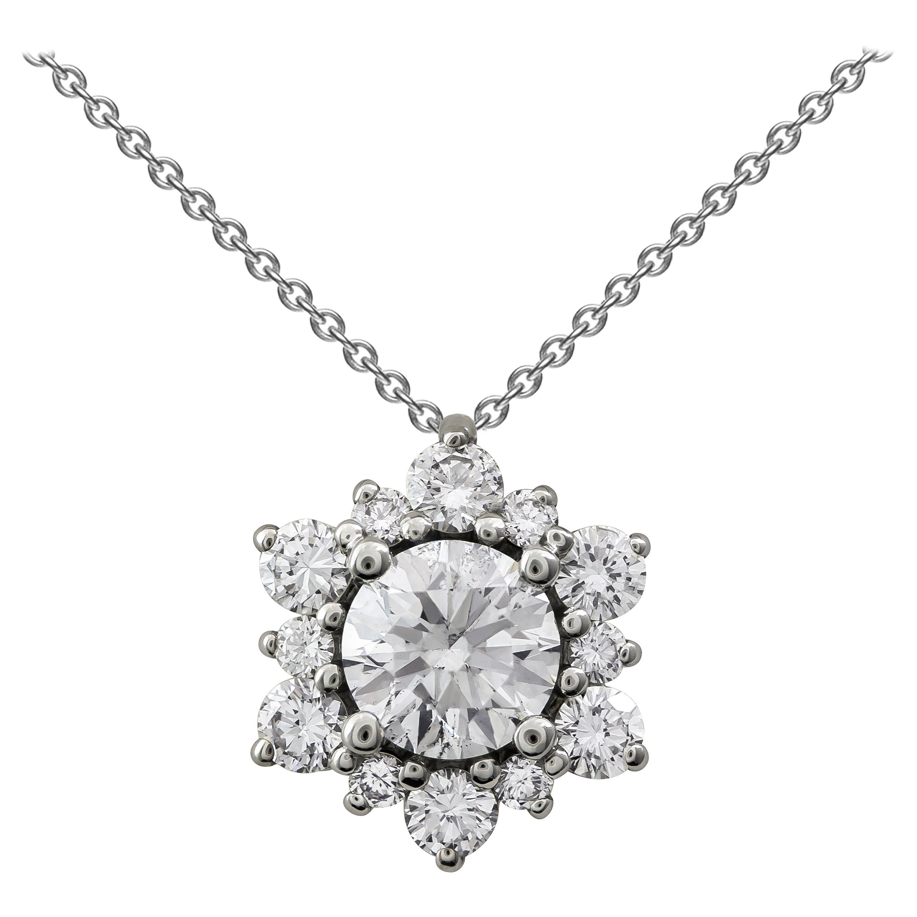 Contemporain Roman Malakov, collier pendentif en grappe de diamants ronds brillants de 1,25 carat au total en vente