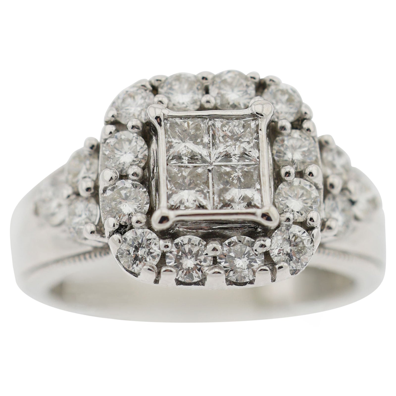 Anello vistoso con grappolo di diamanti, montato su oro bianco 9K, 1,32 carati, diamanti naturali