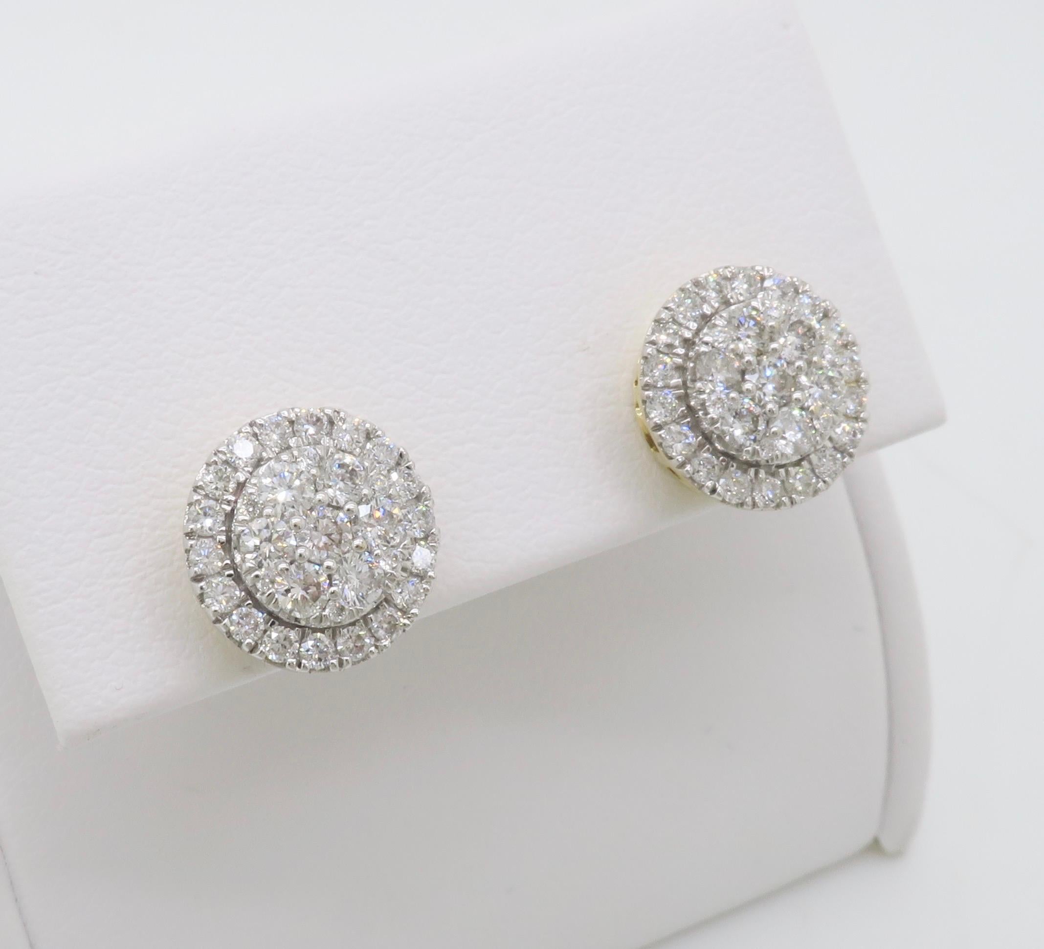 Taille ronde Boucles d'oreilles à grappes de diamants en vente