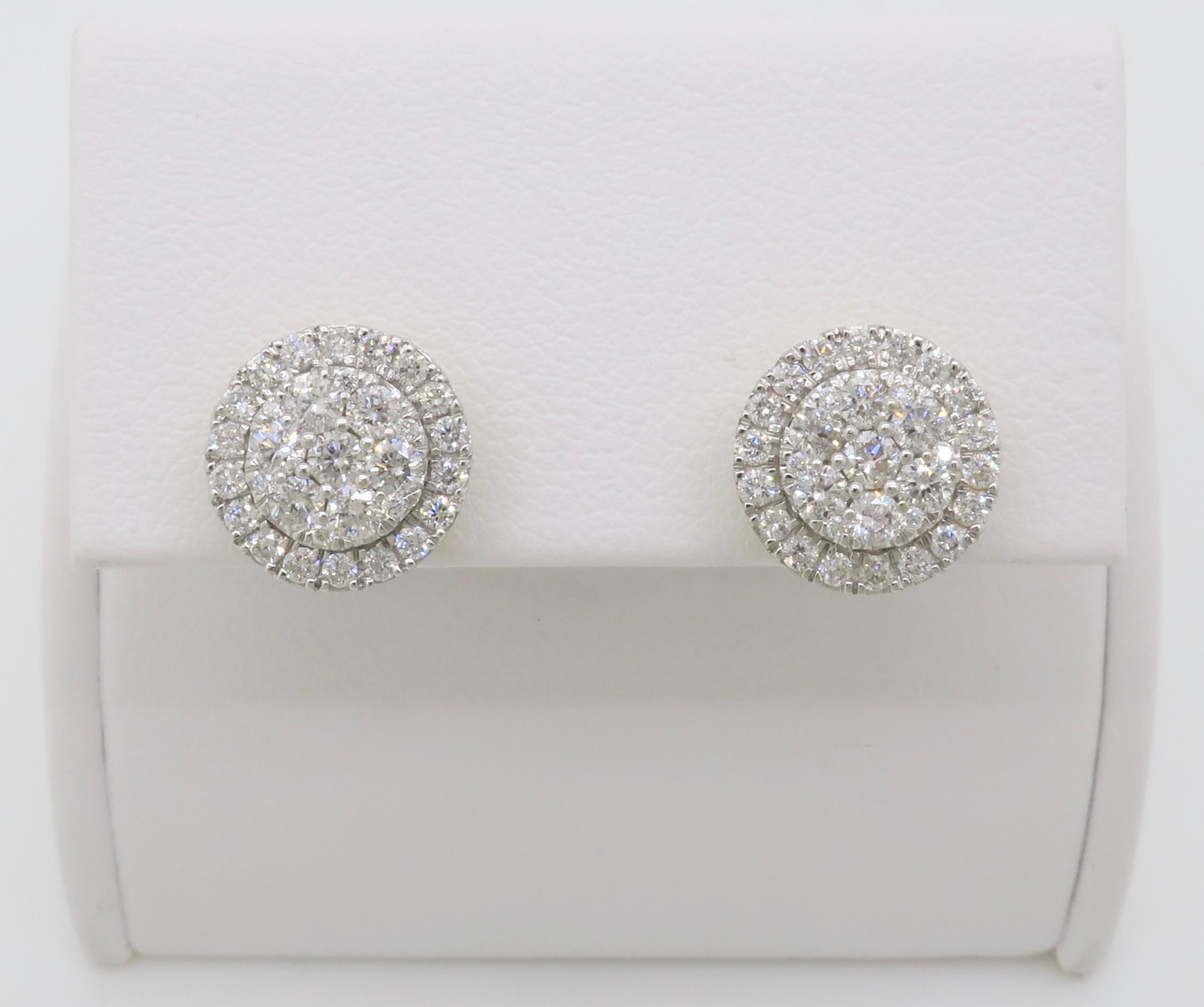Boucles d'oreilles à grappes de diamants Neuf - En vente à Webster, NY