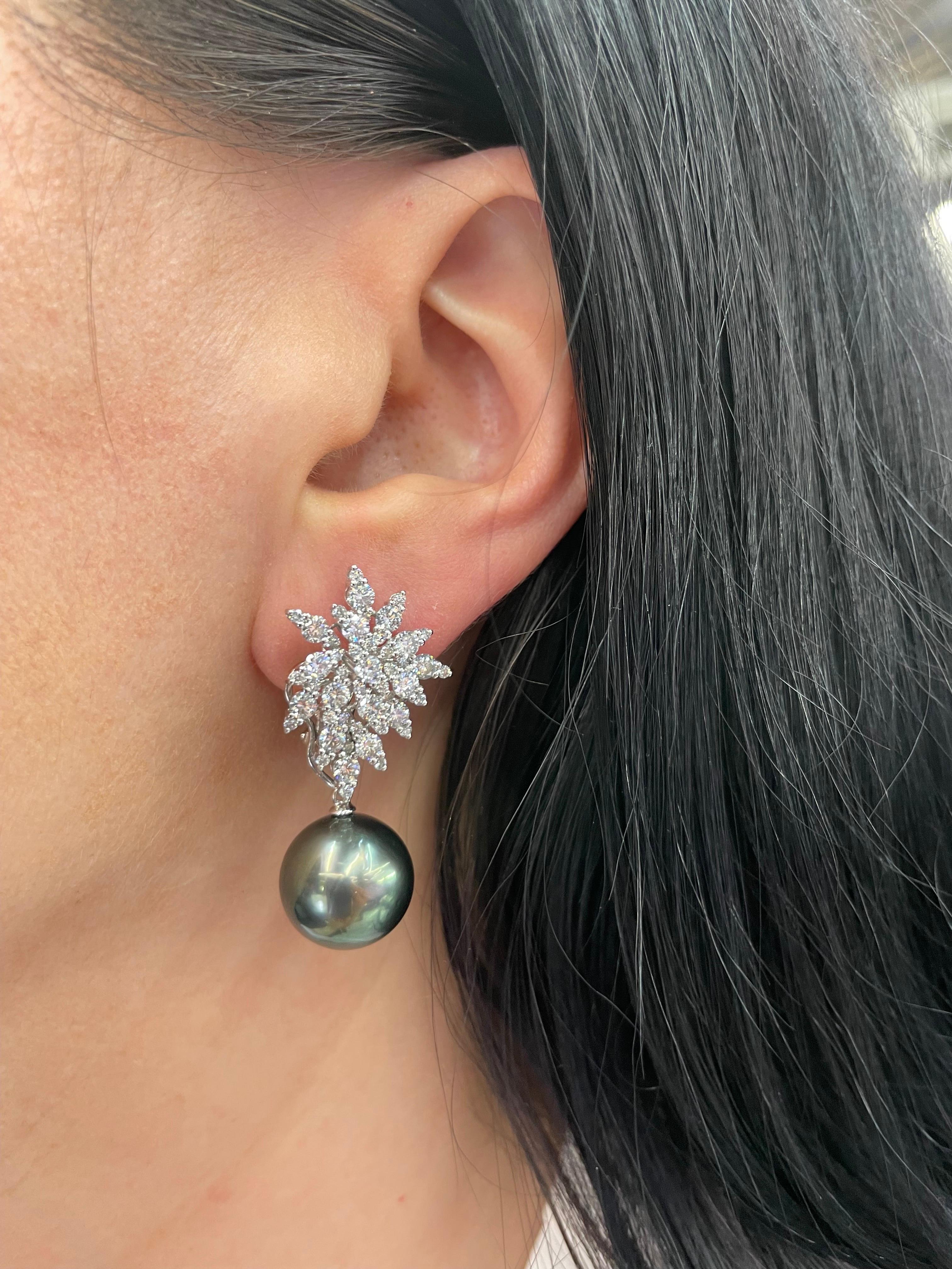 Diamond Cluster Tahitian Pearl Drop Earrings 2.88 Carats 18 Karat 13-14 MM For Sale 1