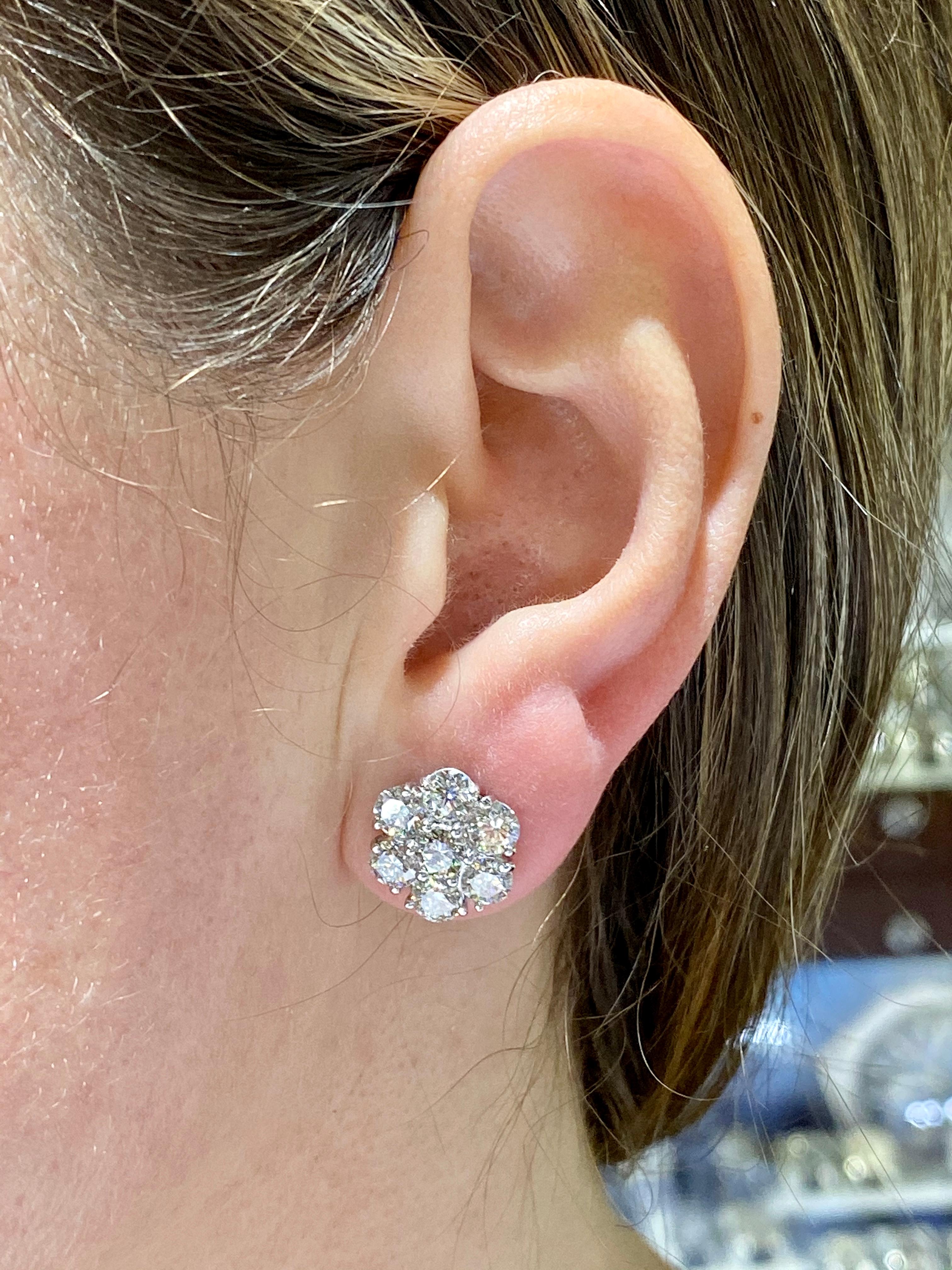 Women's Diamond Cluster White Gold Stud Earrings