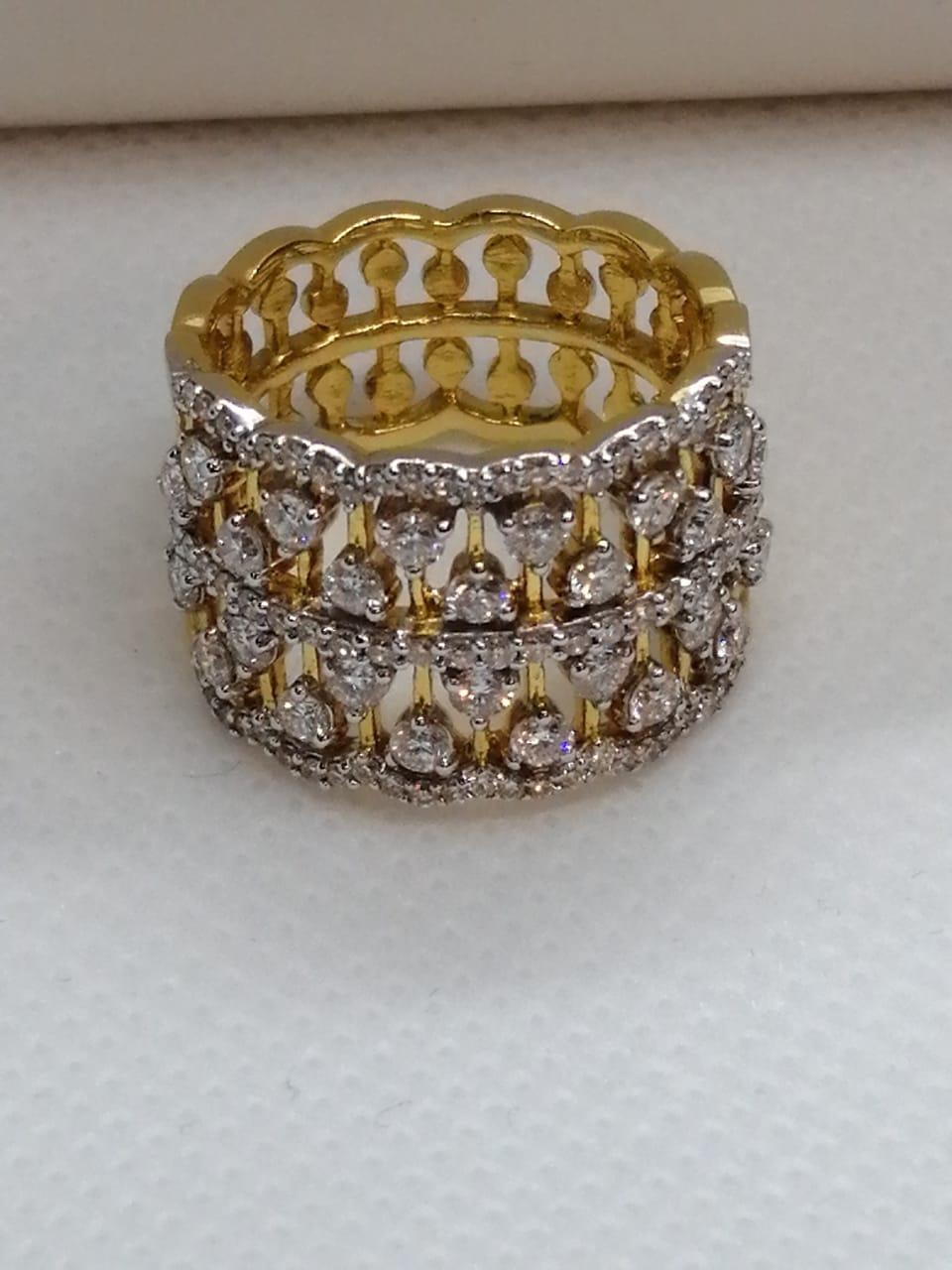Women's Diamond Cocktail Fashion Ring Set in 18 Karat Yellow Gold 'VS/G Diamonds' For Sale