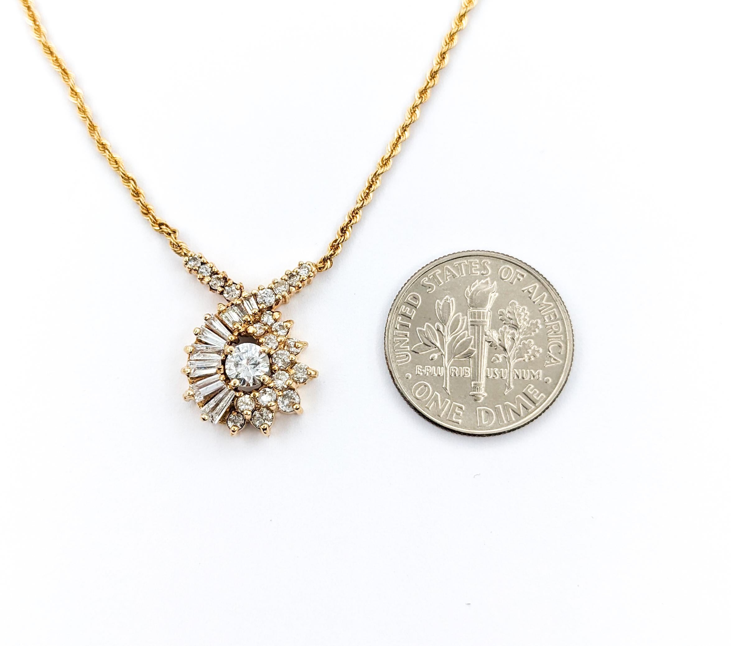 Pendentif cocktail en or jaune avec diamants Excellent état - En vente à Bloomington, MN