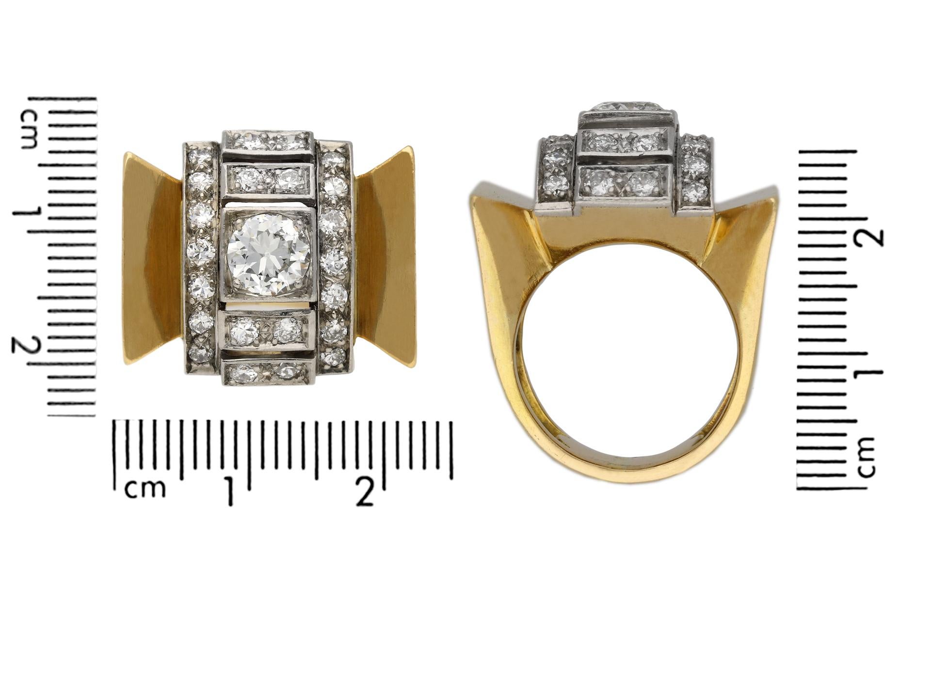 Diamond Cocktail Ring, circa 1940 In Good Condition For Sale In London, GB