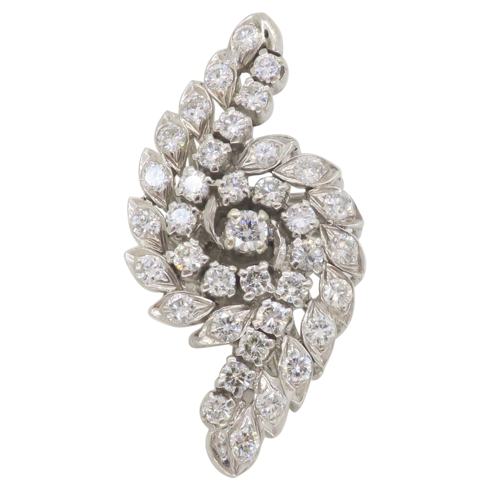 Diamant-Cocktailring aus 90% Silber gefertigt