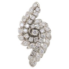 Anillo de cóctel de diamantes elaborado en plata al 90