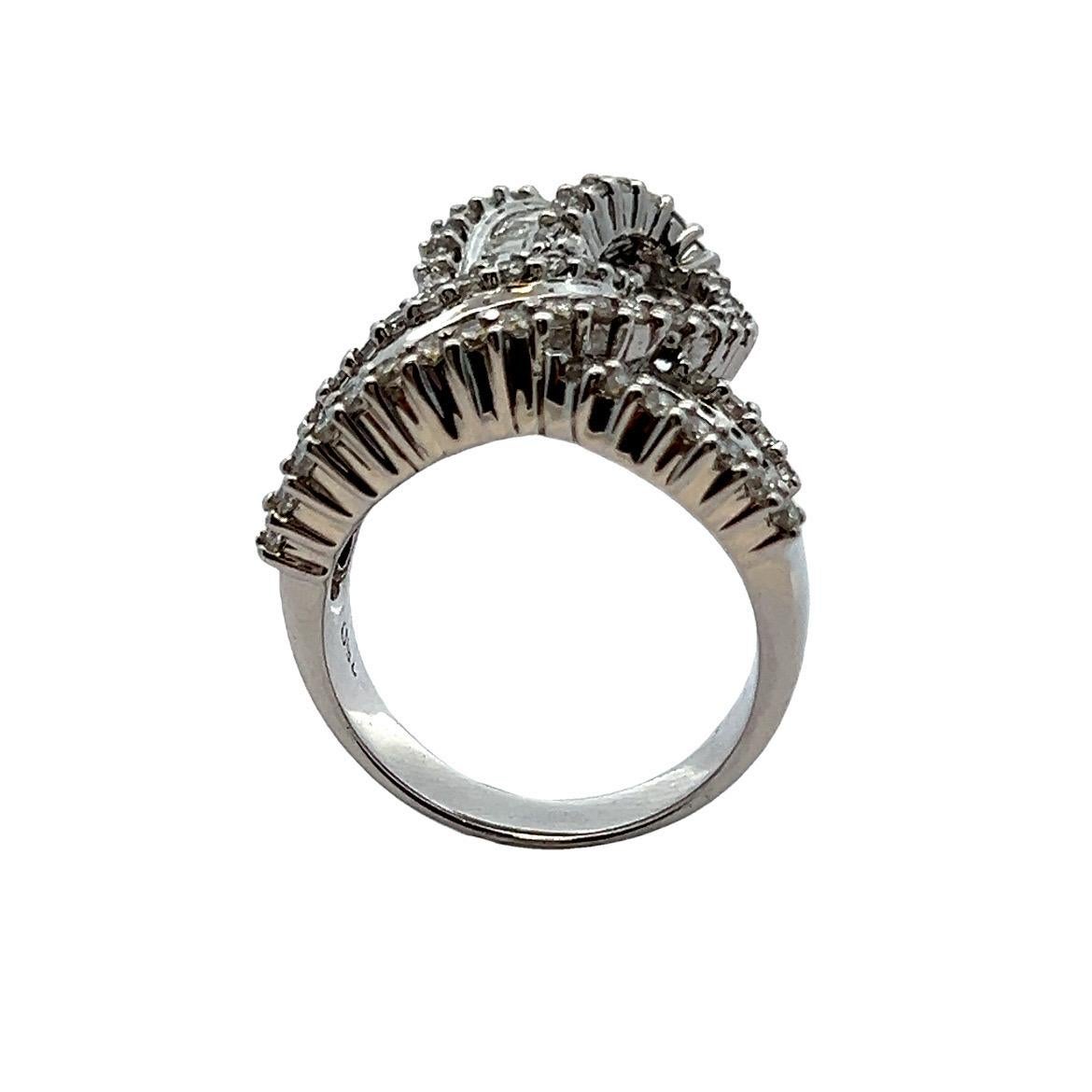 Anello cocktail con diamante in vendita 5