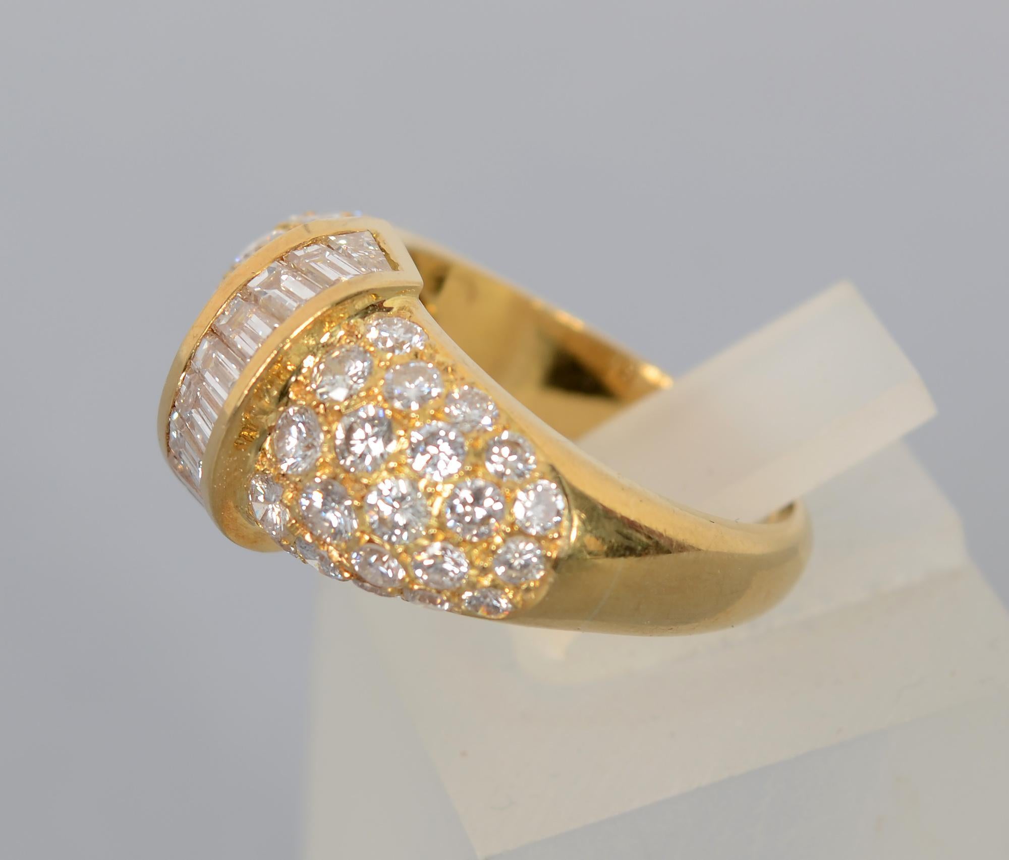 Round Cut Diamond Cocktail Ring For Sale