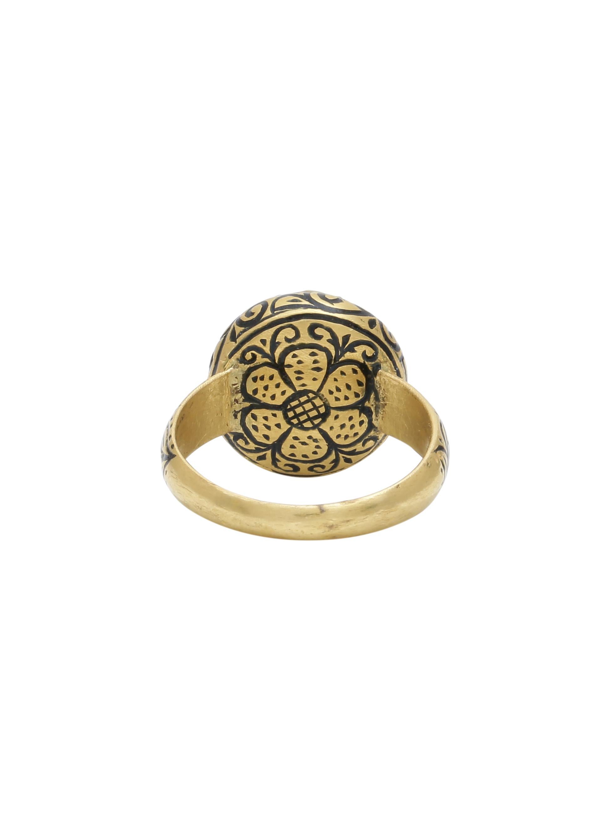 Diamond cocktail ring handcrafted in 18K Gold with enamel In New Condition For Sale In Jaipur, IN