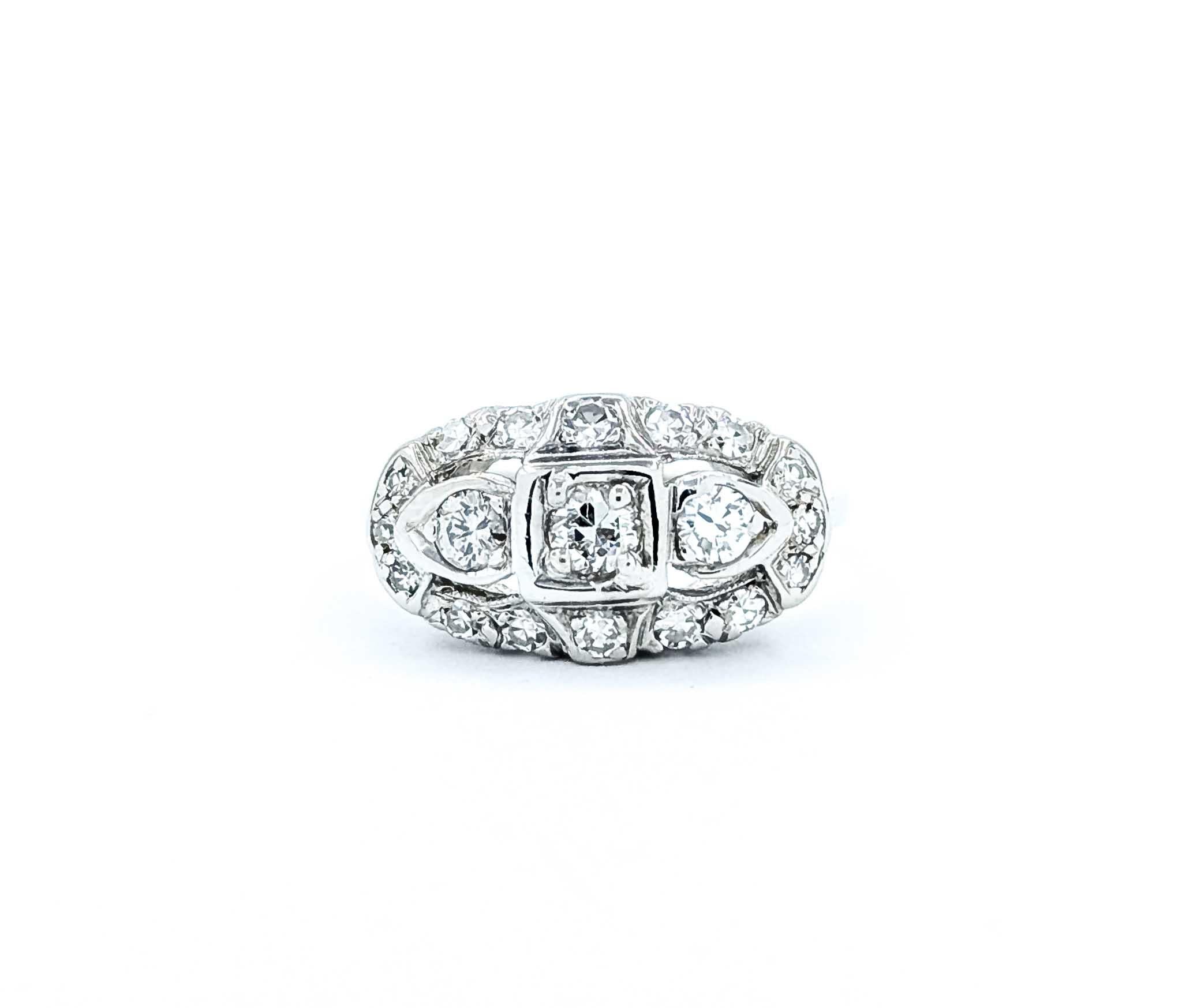 Diamant-Cocktailring aus 14k Weißgold im Angebot 4