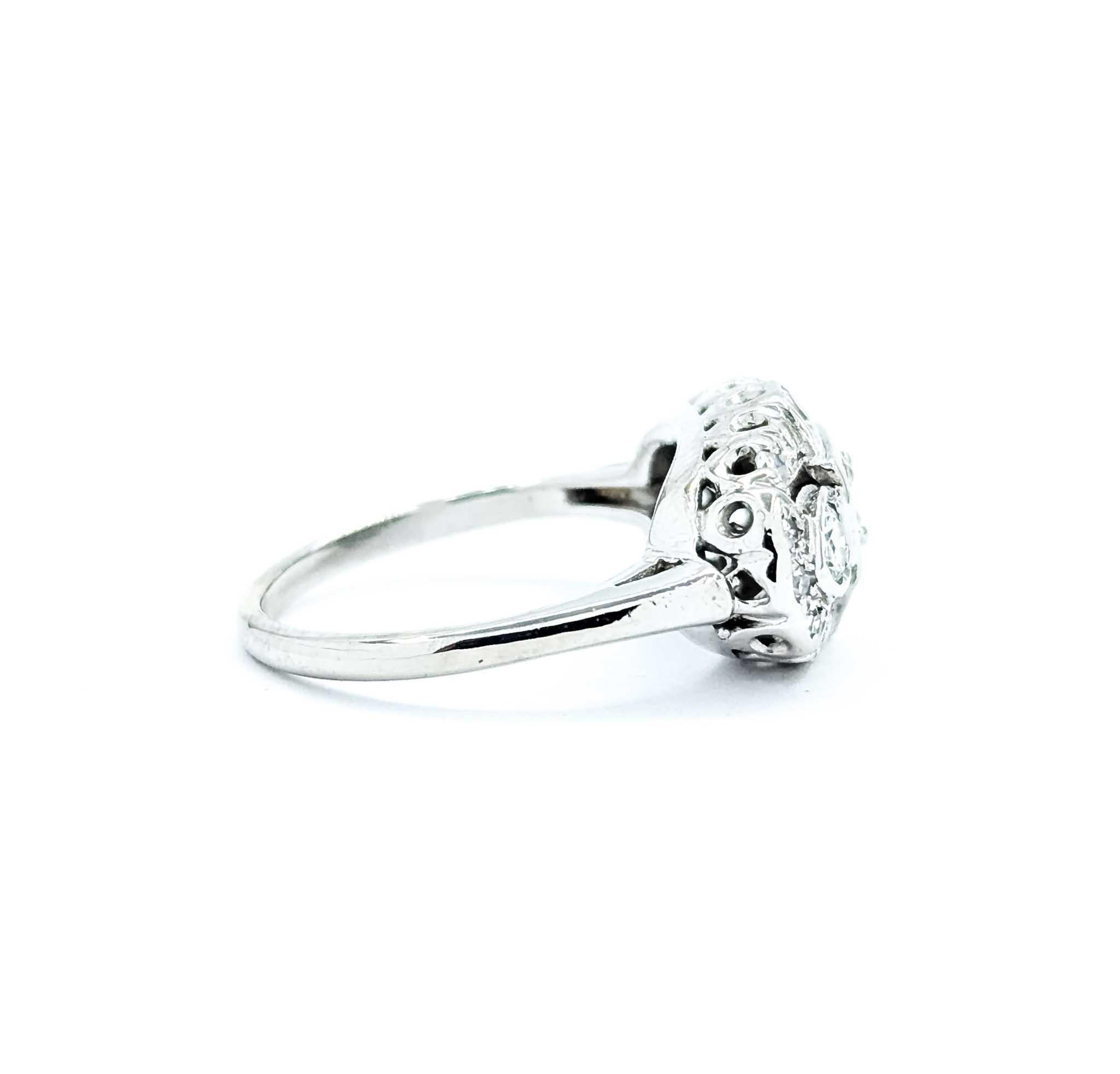 Diamant-Cocktailring aus 14k Weißgold im Angebot 1