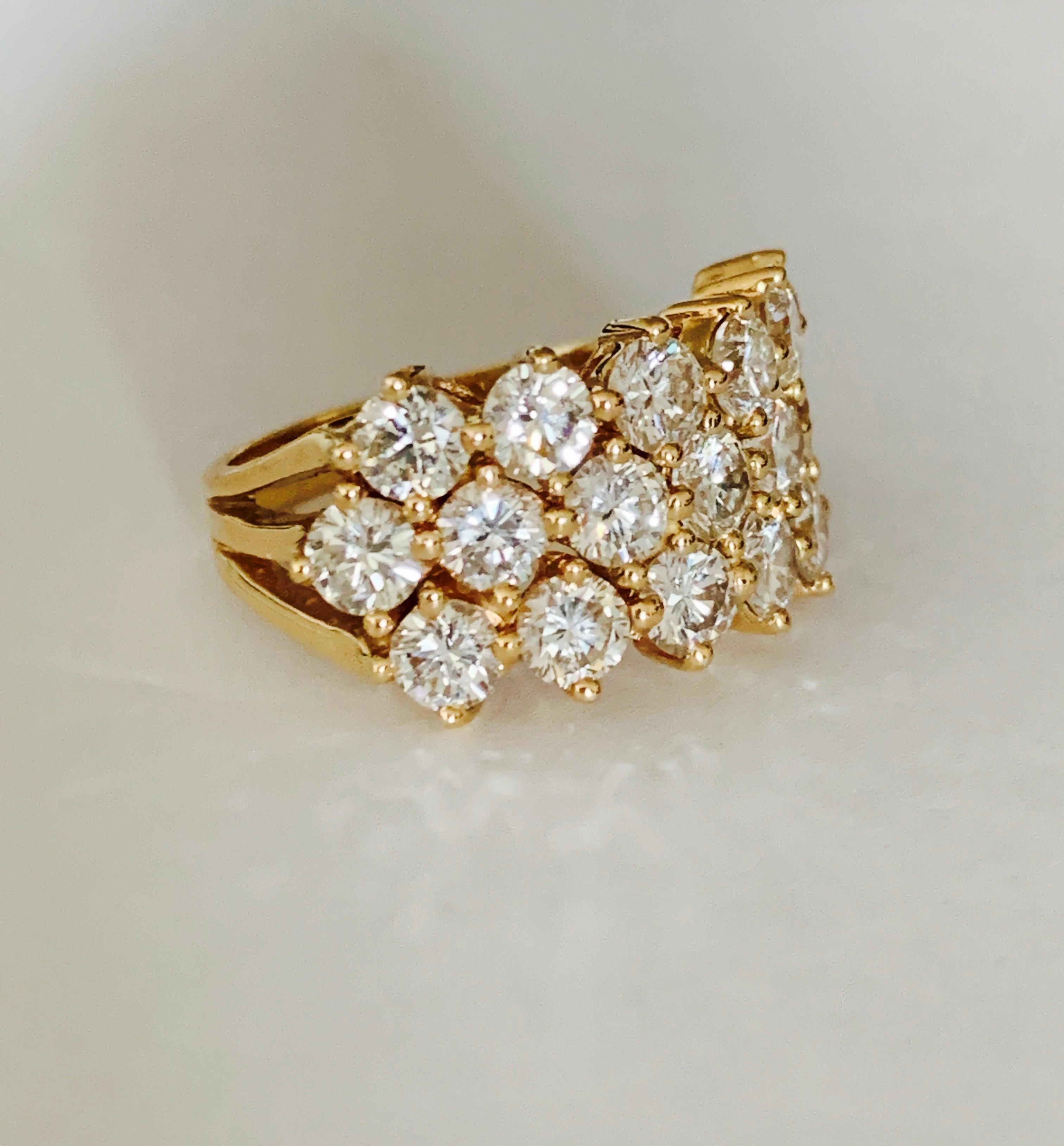 Bague cocktail en or jaune 18 carats et diamants en vente 1