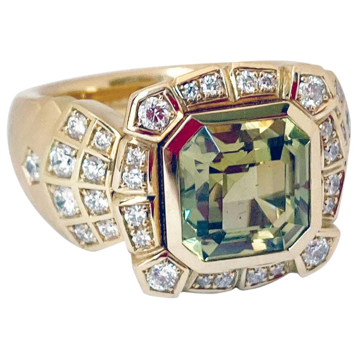 Diamond Cocktail Ring in Rose Gold 18 Karat with Asscher Cut Green Garnet For Sale