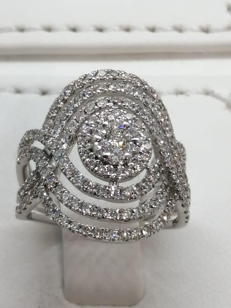 Women's Diamond Cocktail Ring Set in 18 Karat White Gold 'VS/G Diamonds' For Sale