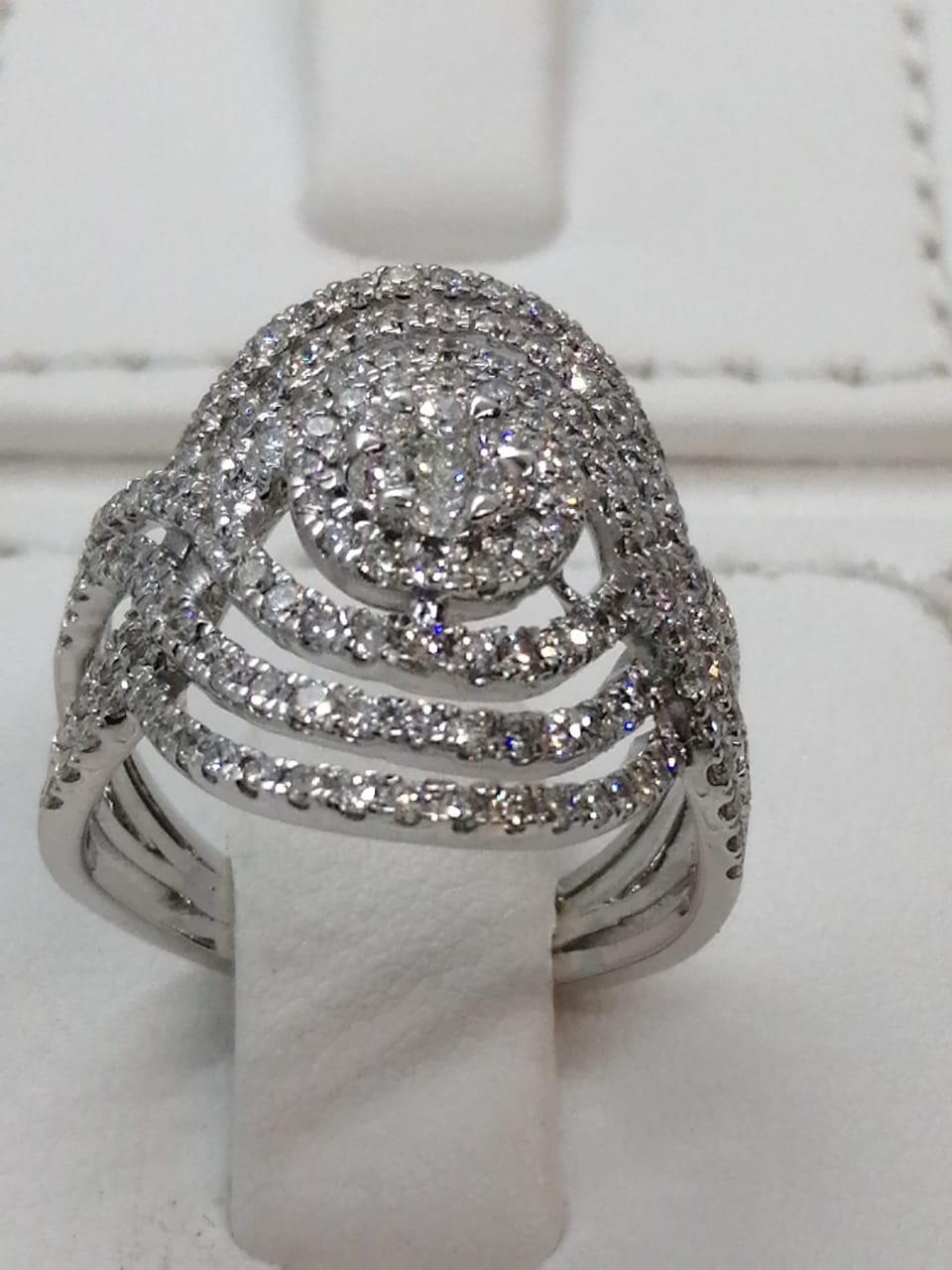 Diamond Cocktail Ring Set in 18 Karat White Gold 'VS/G Diamonds' For Sale 1