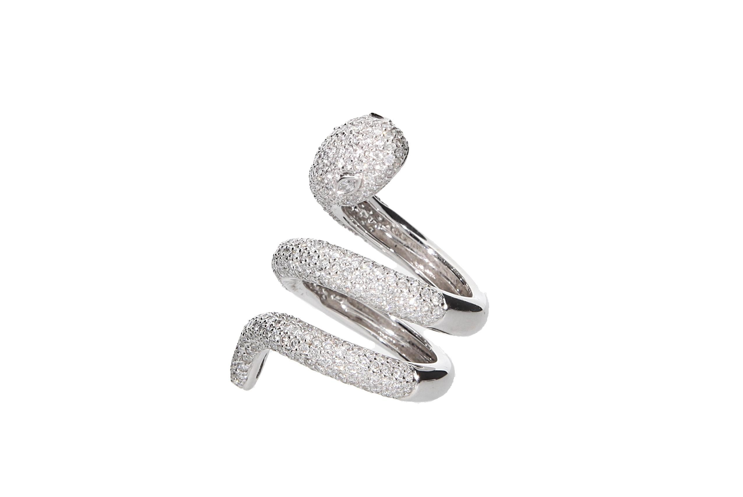 Women's Diamonds ct 4.02. Snake Ring. 18 Kt White Gold. Made in Italy For Sale