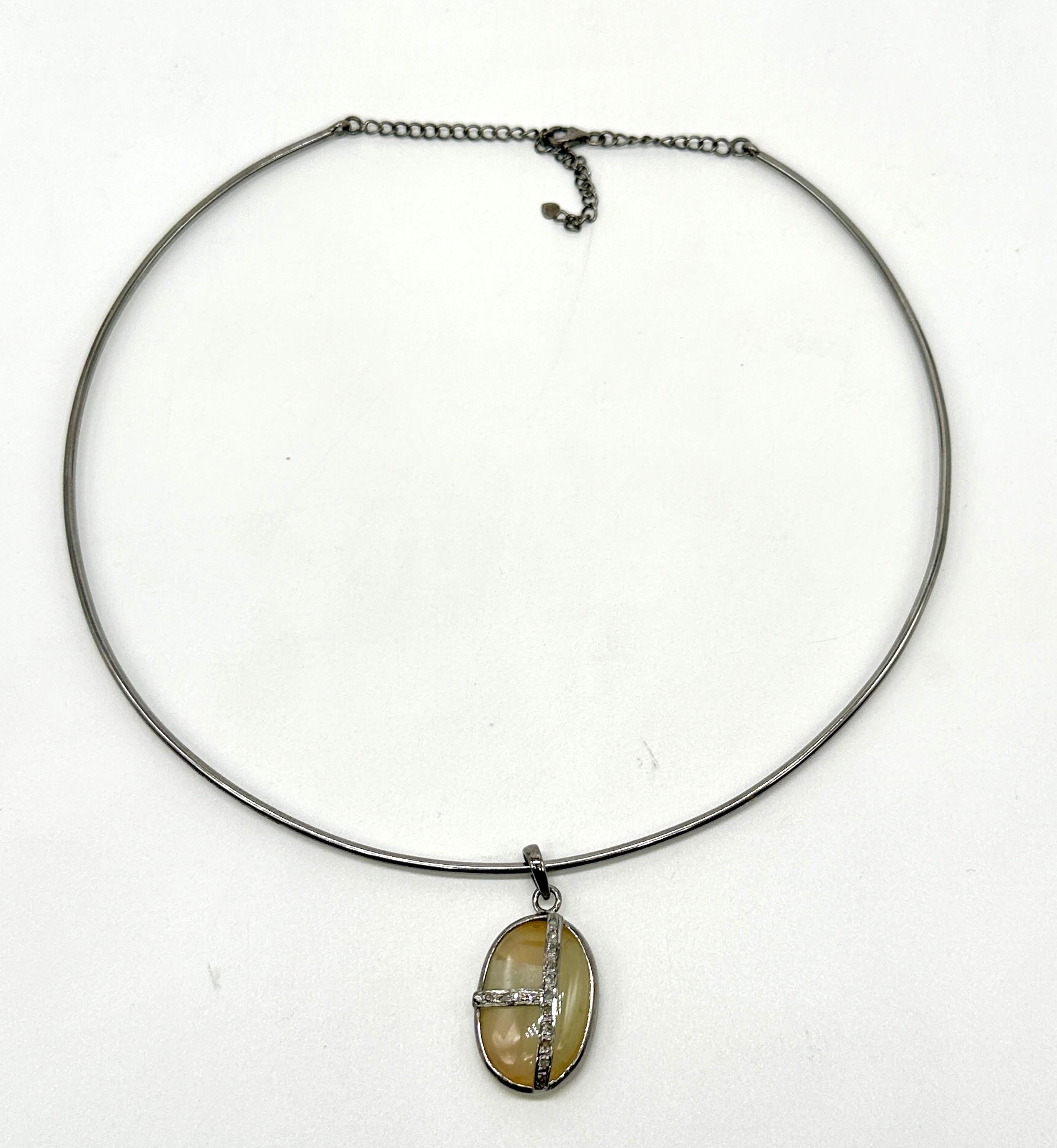Collana con diamanti a clavicola Collana Zoe in argento Collana con diamanti a pettine in onice In condizioni ottime in vendita a Delhi, DL