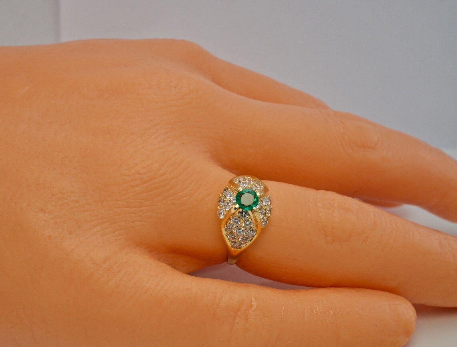 Natural Diamond Colombian Emerald Ring 14K Gold For Sale 4