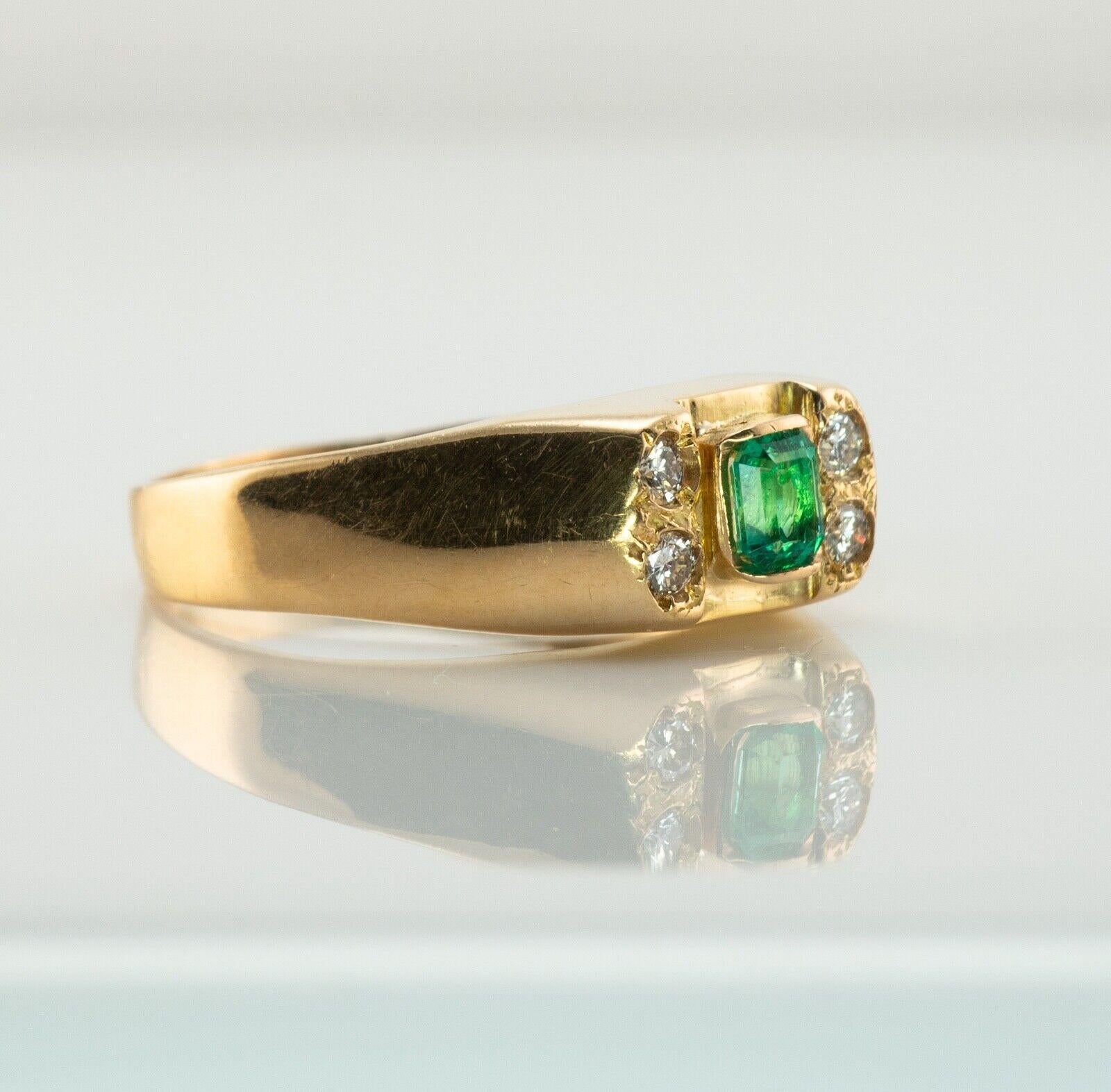 Women's Diamond Colombian Emerald Ring 18K Gold Band For Sale