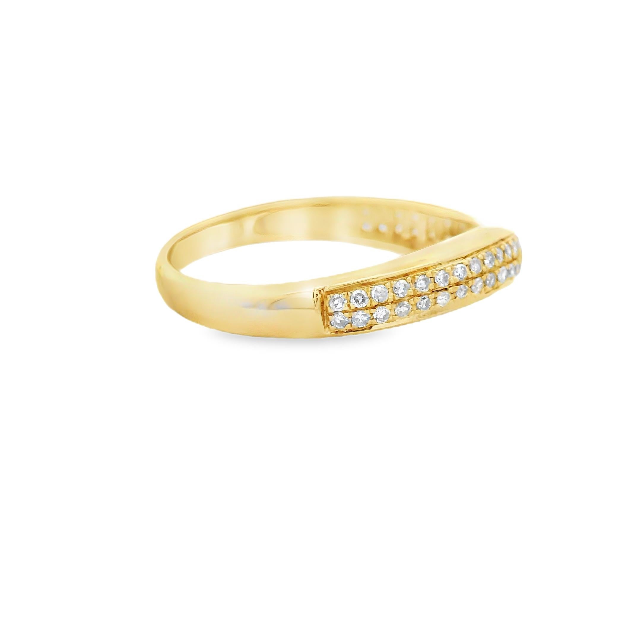 Diamond Contour Band Ring in 14K Yellow Gold 0.20ct Pavé Setting For Sale 1