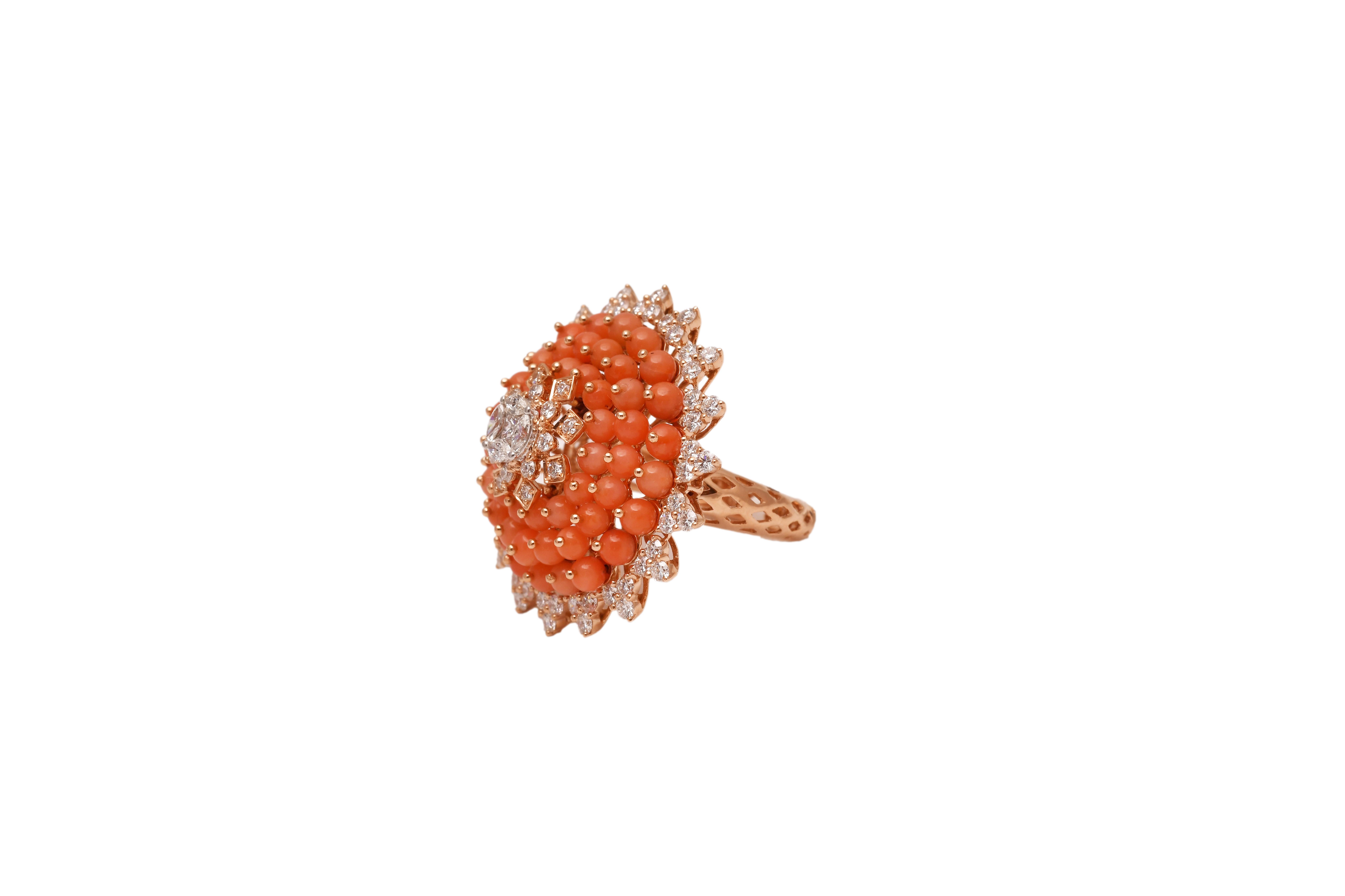 18k gold 1.86cts Diamond & 8.35cts Coral Ring In New Condition For Sale In jaipur, IN