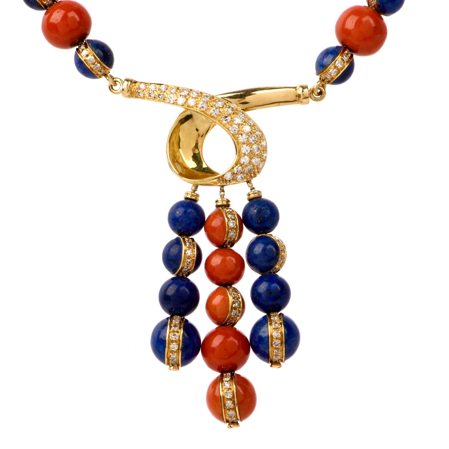 Statement-Halskette aus Gelbgold mit Diamanten, Korallen und Lapislazuliperlen im Zustand „Hervorragend“ in Miami, FL