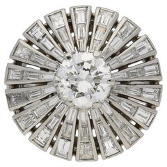 Bague à couronne de diamants avec diamants ronds et baguettes, vers 1950