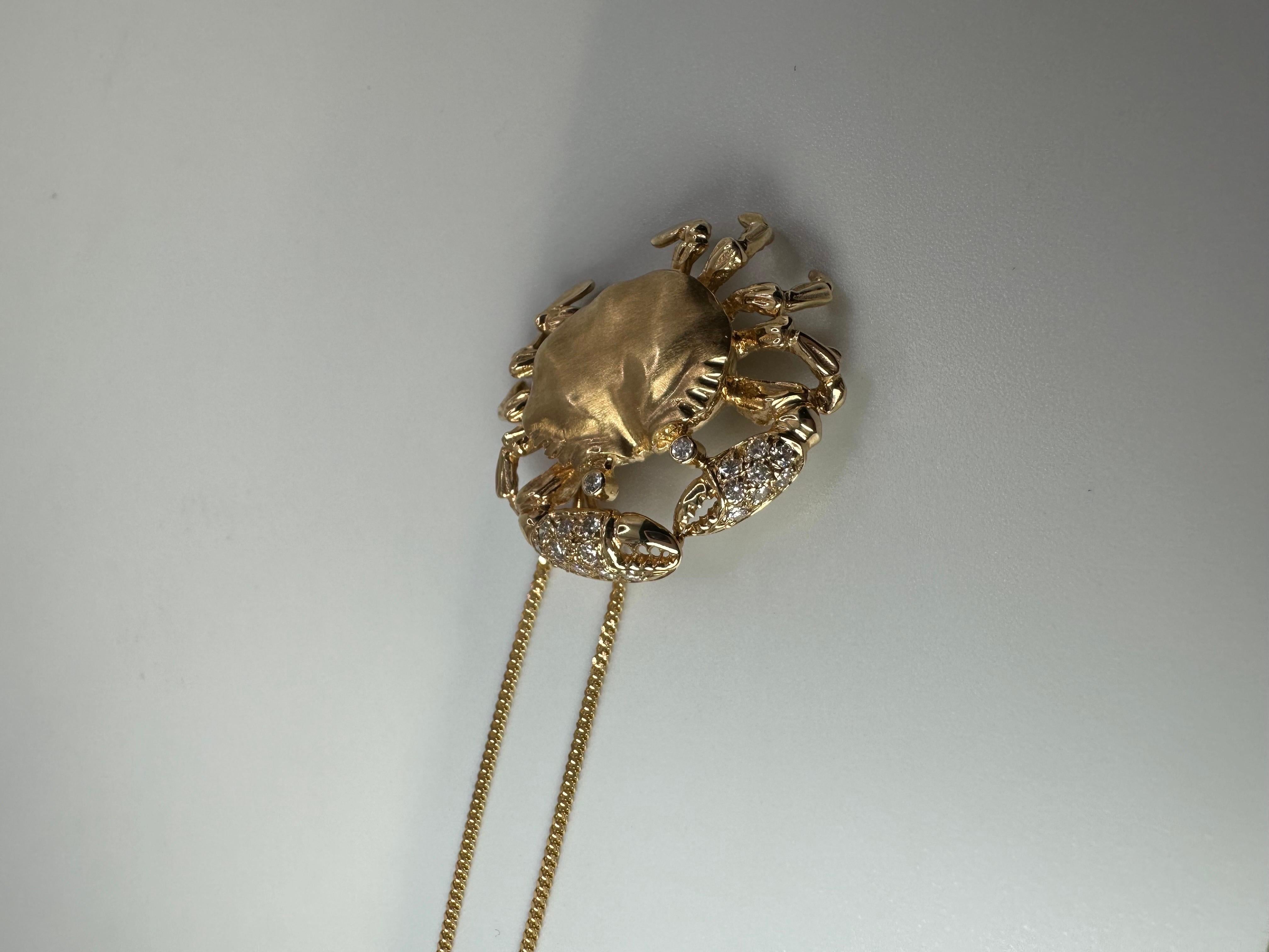 crab gold pendant