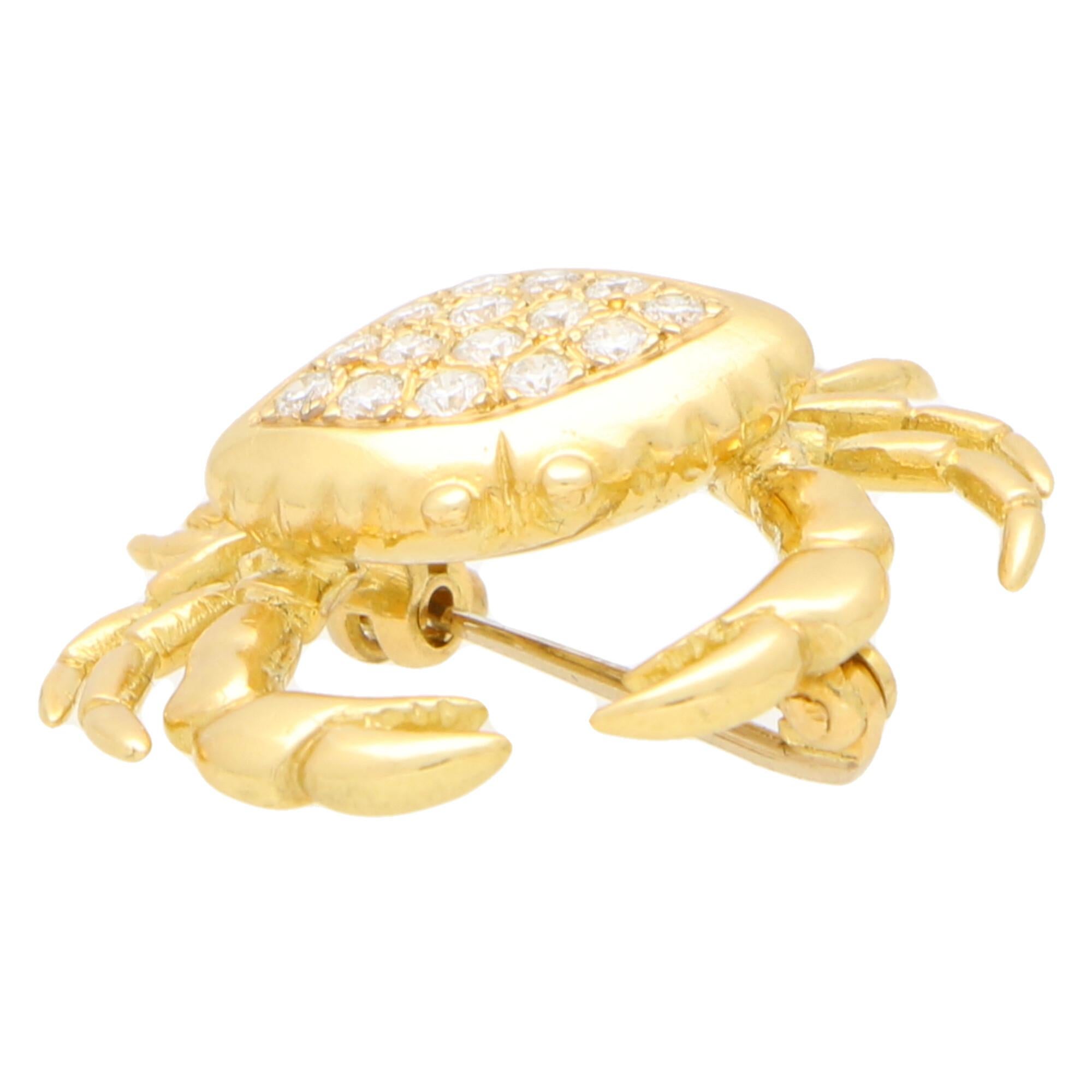 Round Cut Diamond Crab Pin Brooch Set in 18 Karat Yellow Gold