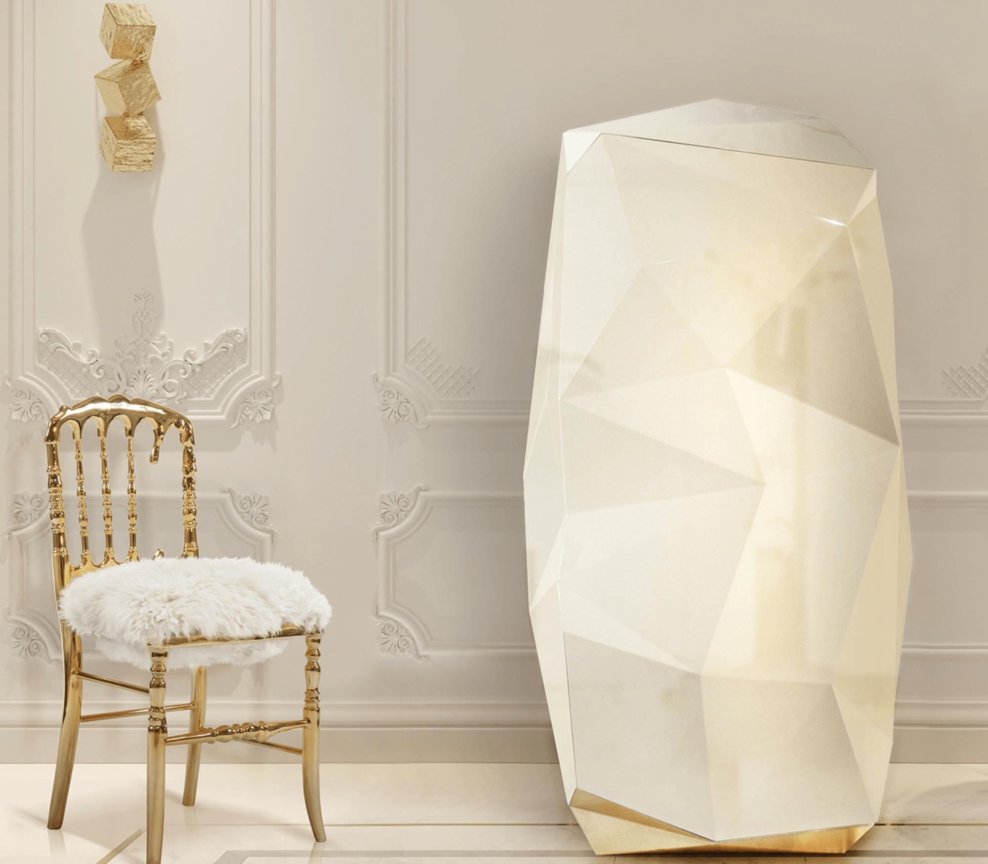 Diamond Cream Luxury Safe - Hand-Crafted Wood & Polished Brass - Boca do Lobo For Sale 9