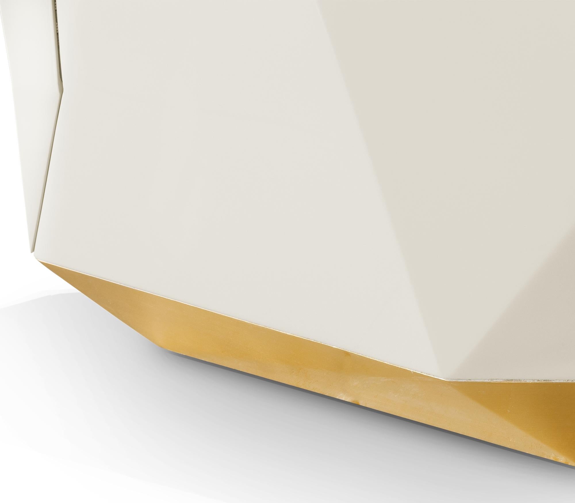 Diamond Cream Luxury Safe - Hand-Crafted Wood & Polished Brass - Boca do Lobo For Sale 2
