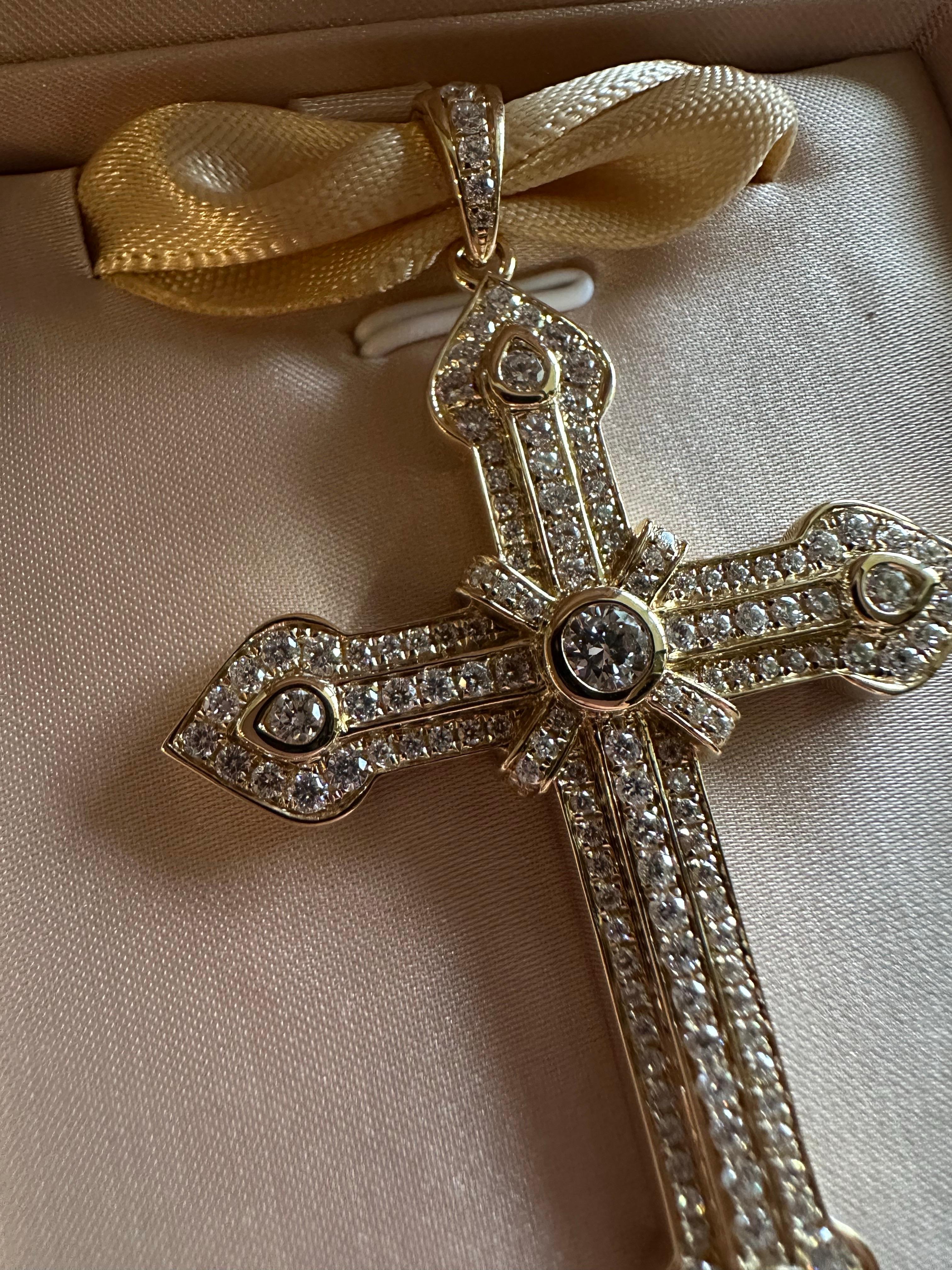 Diamant-Kreuz 14KT Gelbgold 2,5 Zoll lang 2ct Diamanten große Kreuz VS Diamanten für Damen oder Herren im Angebot