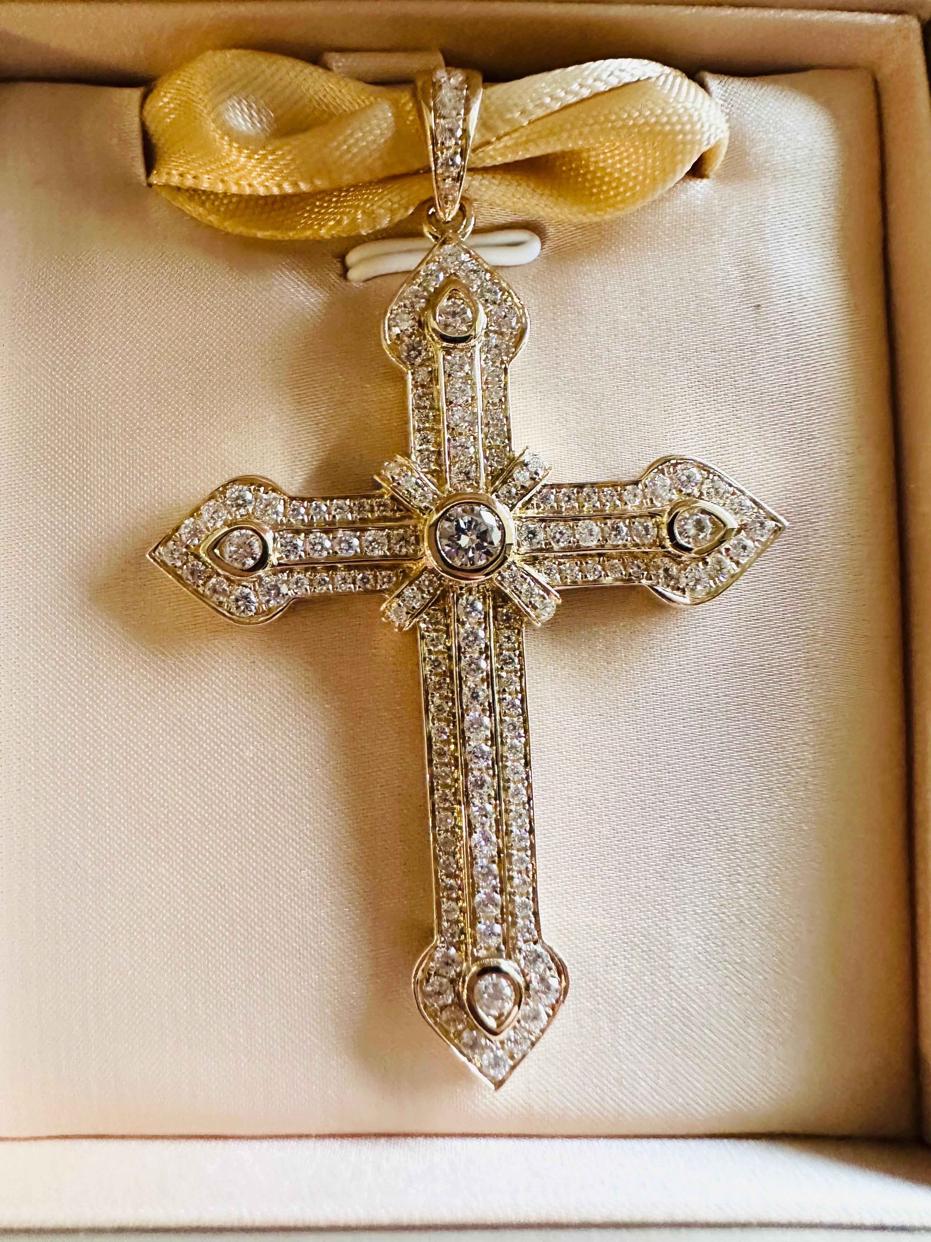 Diamant-Kreuz 14KT Gelbgold 2,5 Zoll lang 2ct Diamanten große Kreuz VS Diamanten im Angebot 1