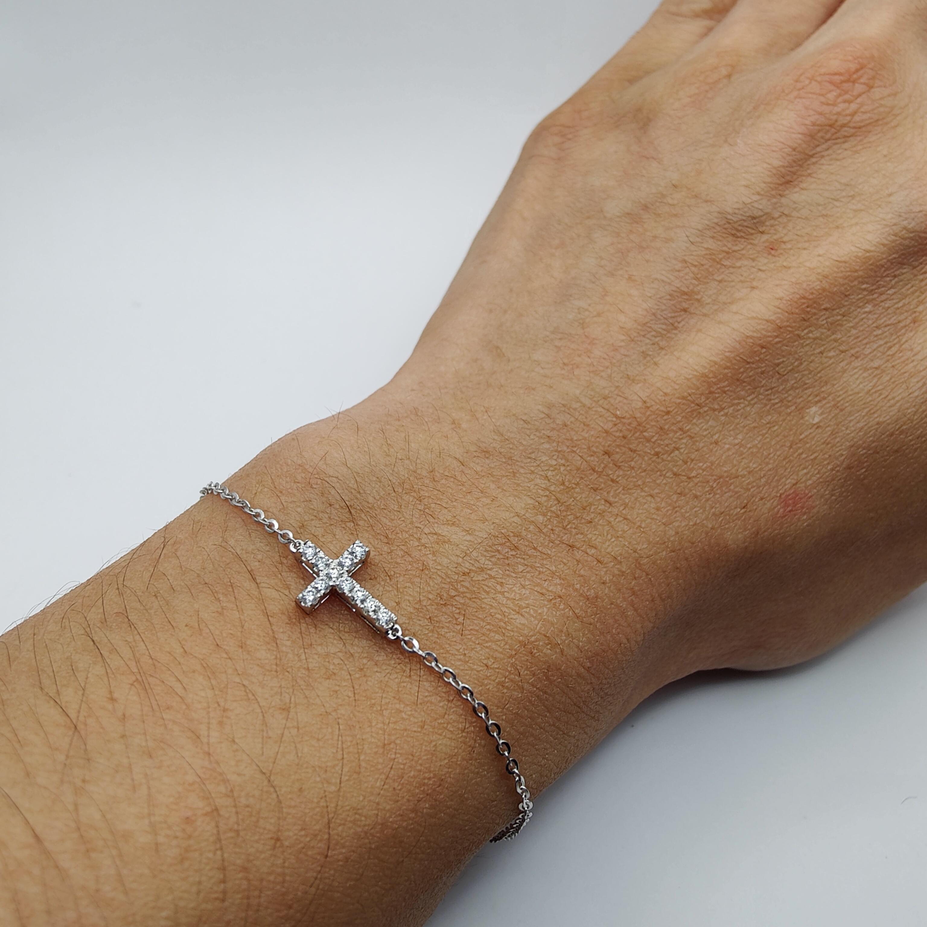 Diamond Cross Bracelet in 18K White Gold For Sale 3
