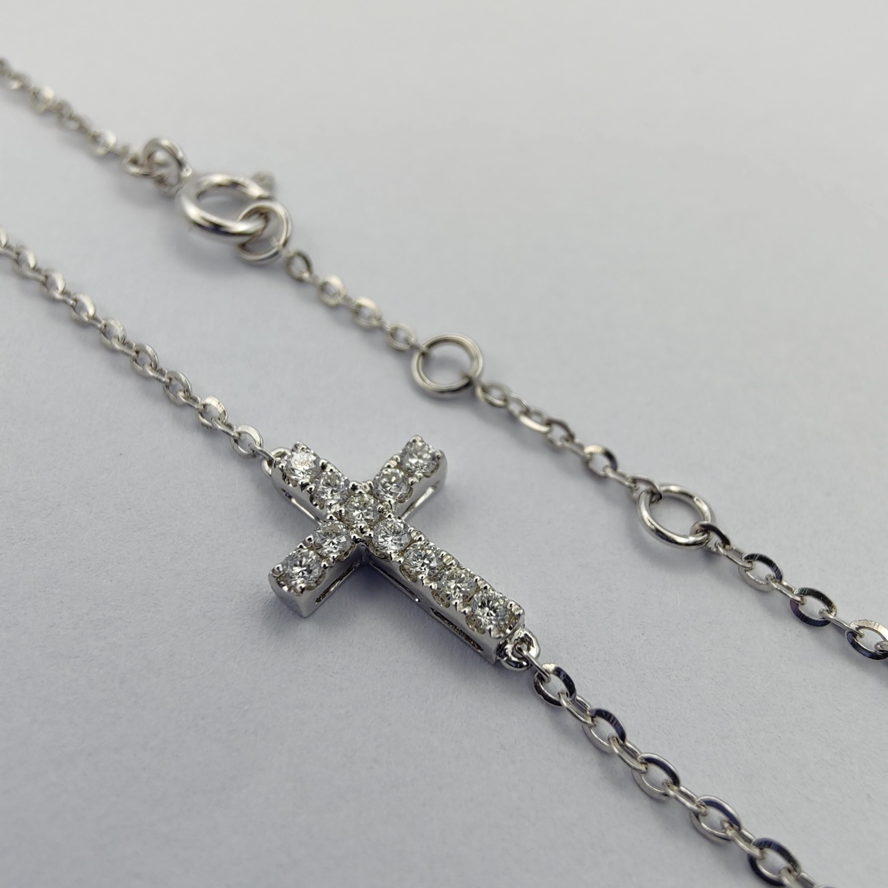 Round Cut Diamond Cross Bracelet in 18K White Gold For Sale