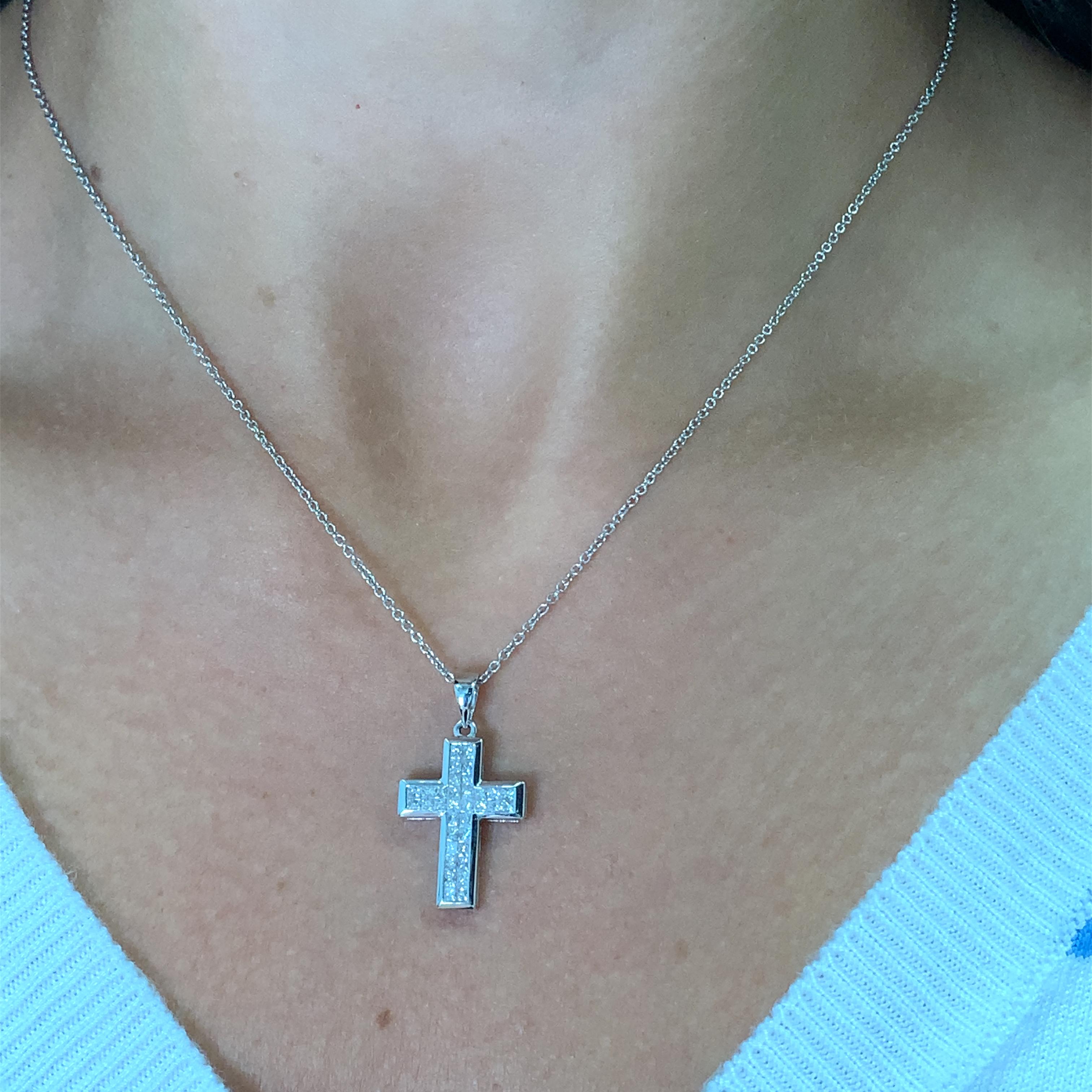 Colgante cruz de diamantes oro blanco 18k Art Decó en venta