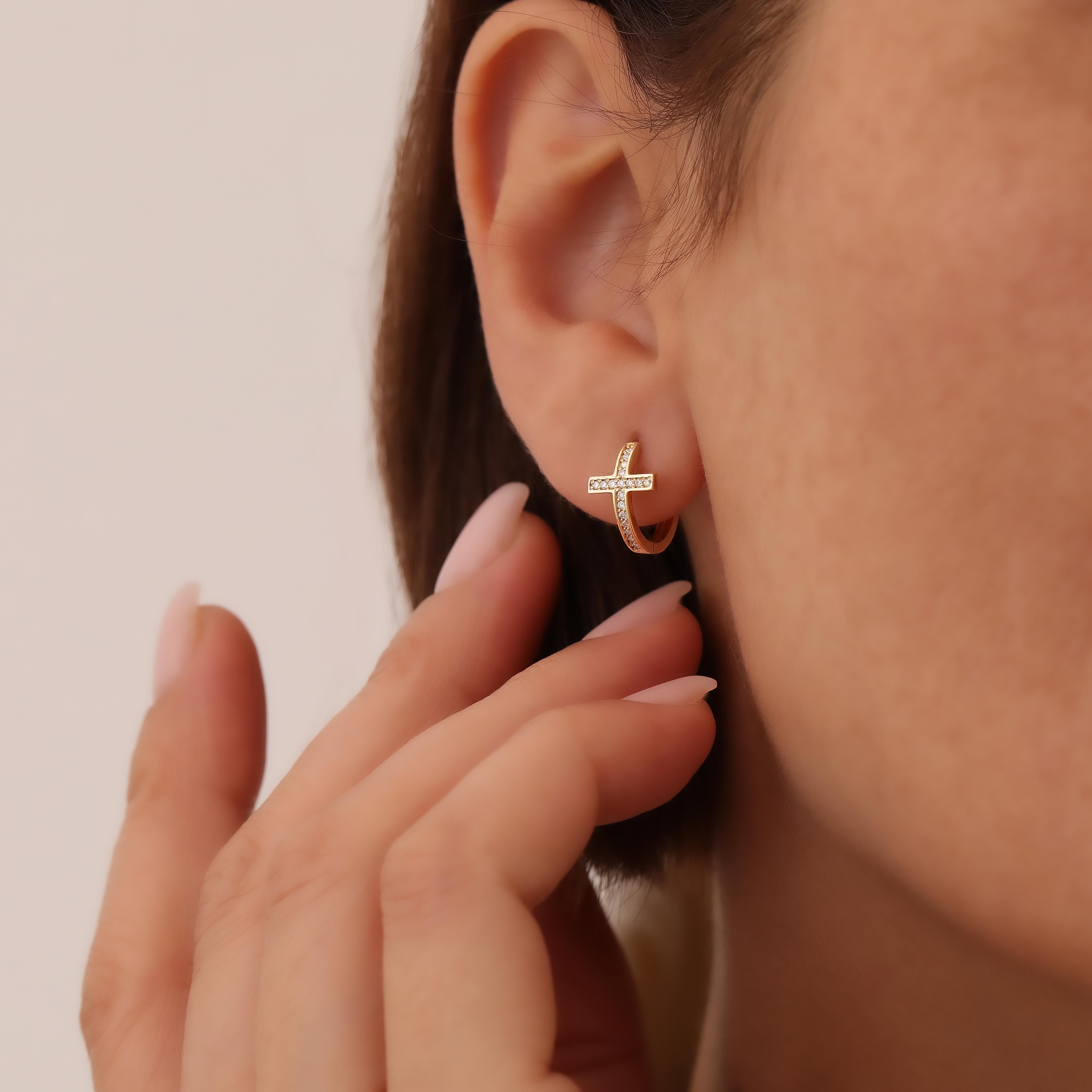 Embrace celestial elegance with the “Tsuki” Piercing and Huggies Earring Collection. Inspired by the serene beauty of the moon, each piece is delicately crafted to provide a perfect blend of sophistication and modern style. Whether you’re looking