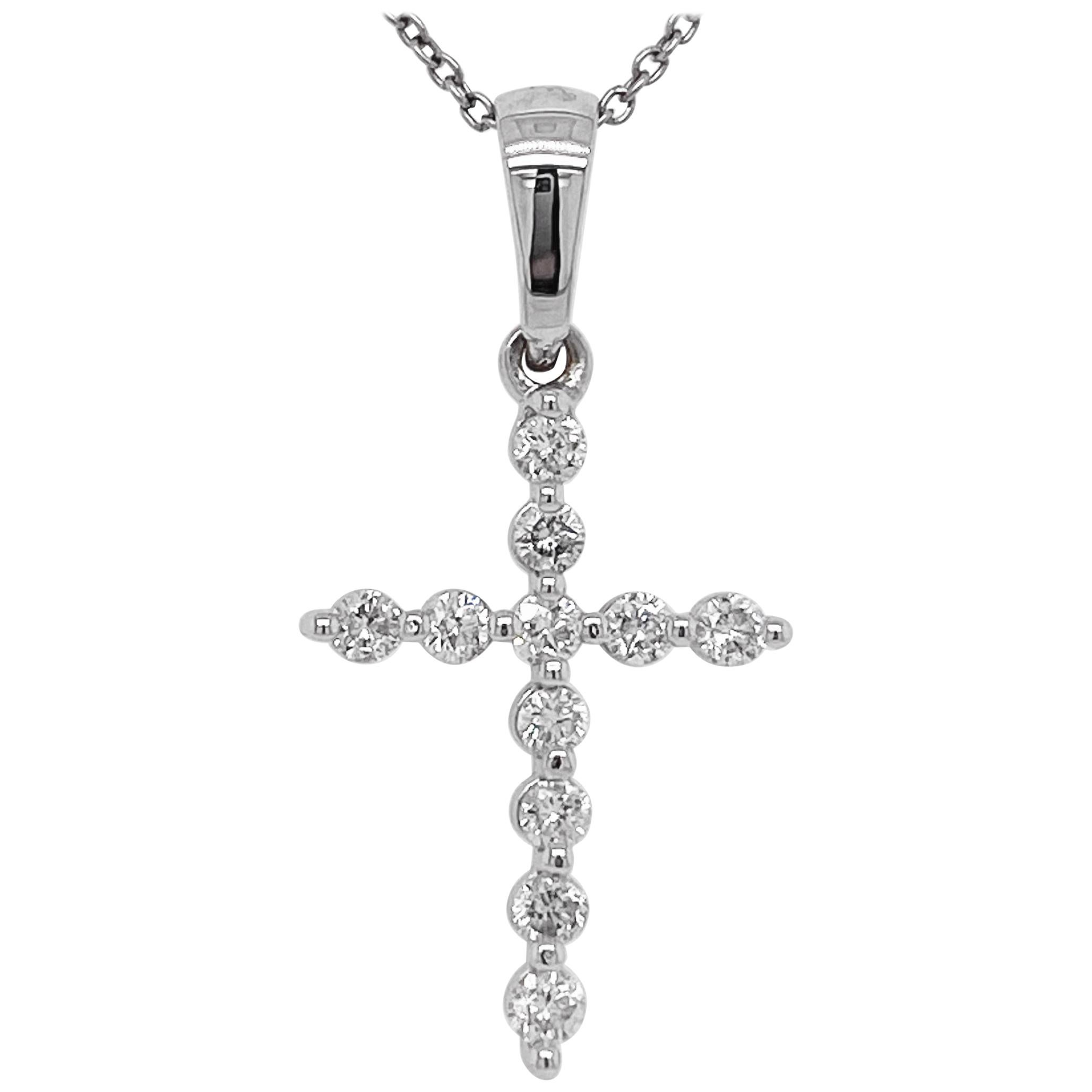 Diamond Cross Necklace, White Gold Diamond Cross Pendant and Chain For Sale